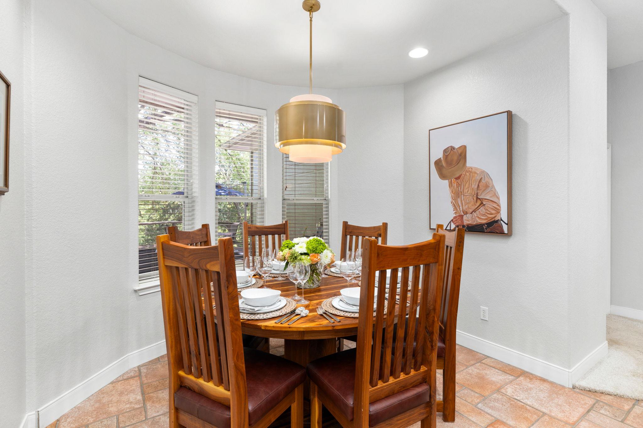 326 Red Bird Ln, Kingsbury, TX 78638