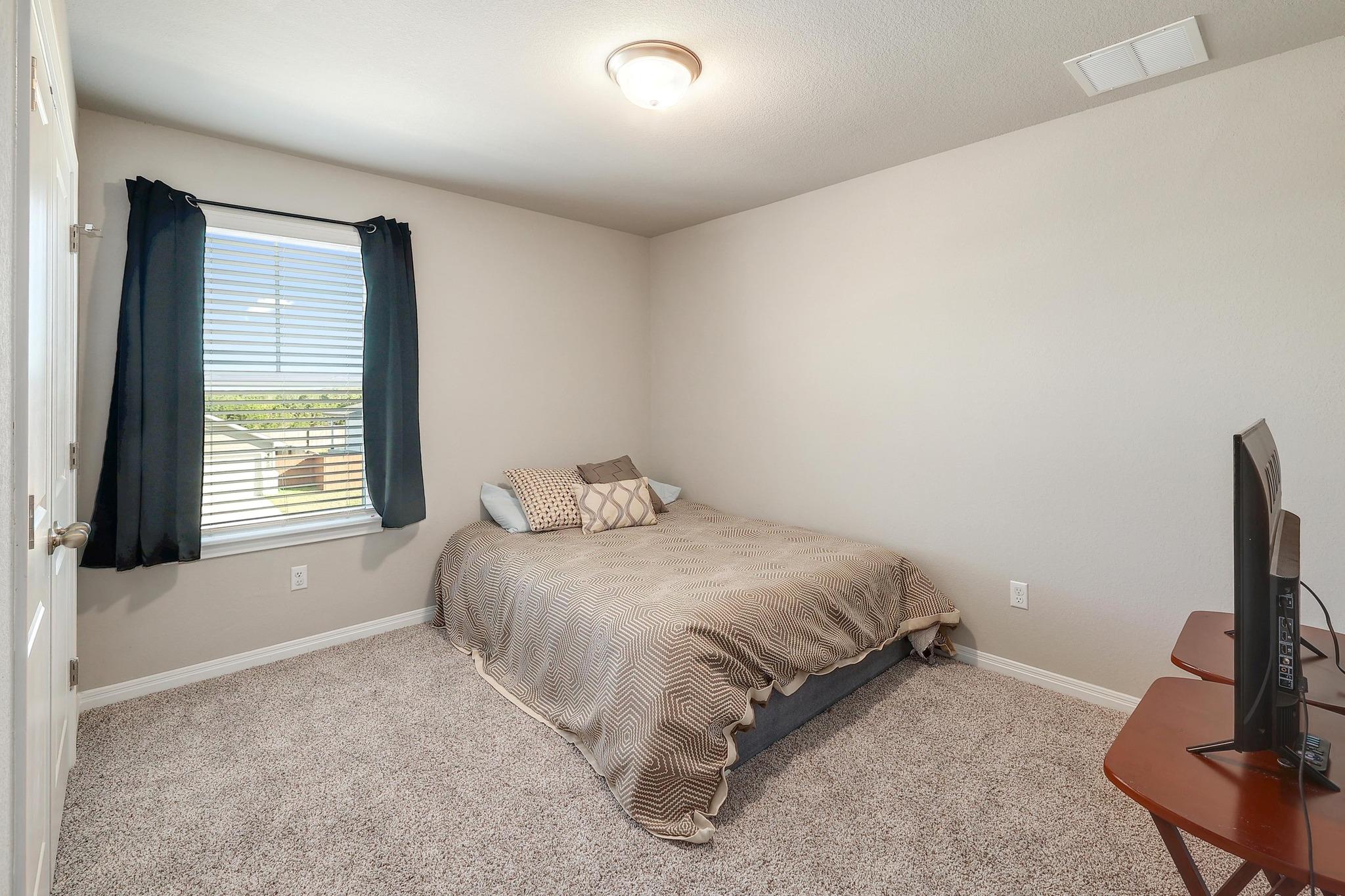 604 Loriner Way, Liberty Hill, TX 78642
