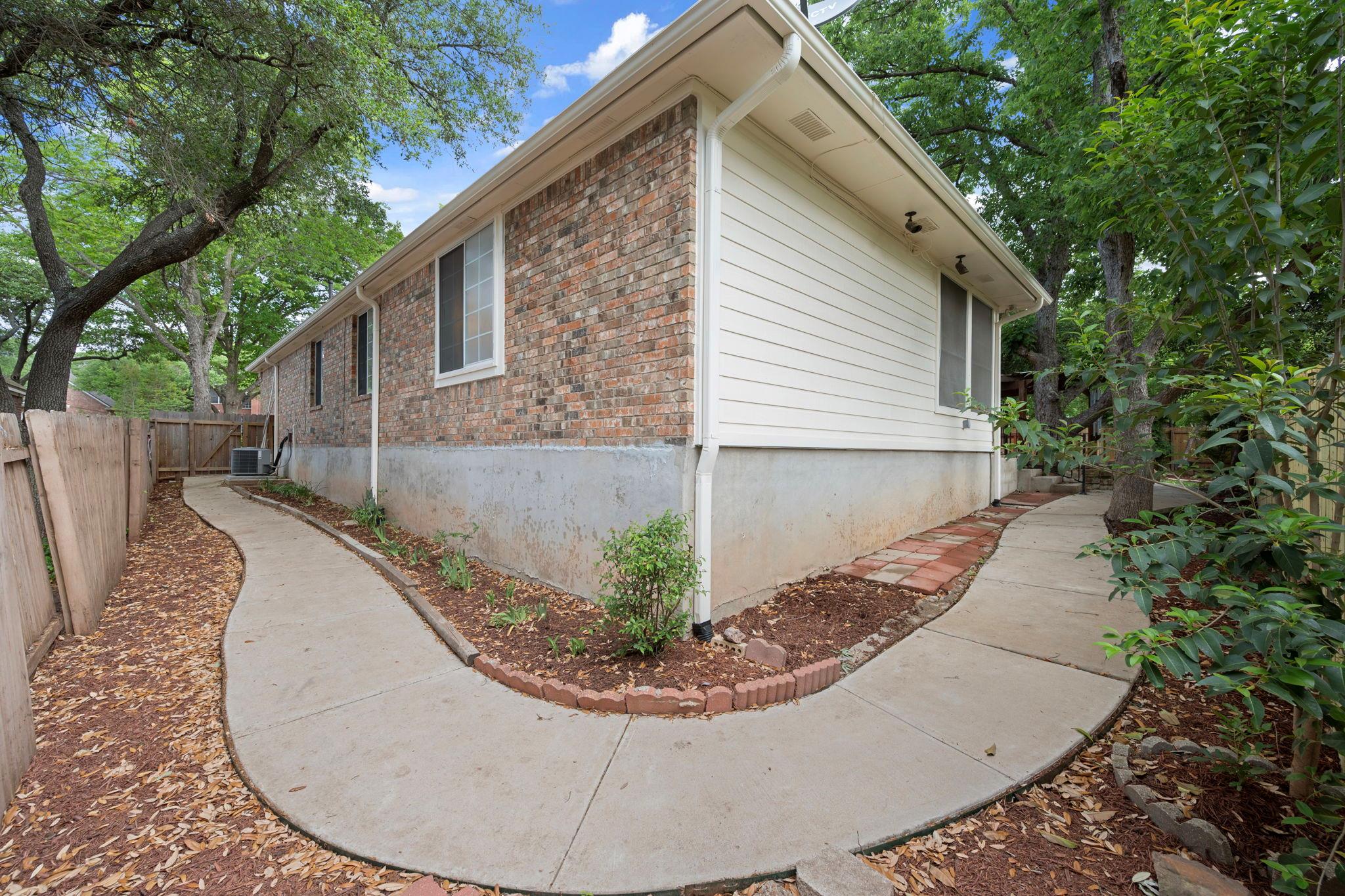 13309 Chasewood Cv, Austin, TX 78727