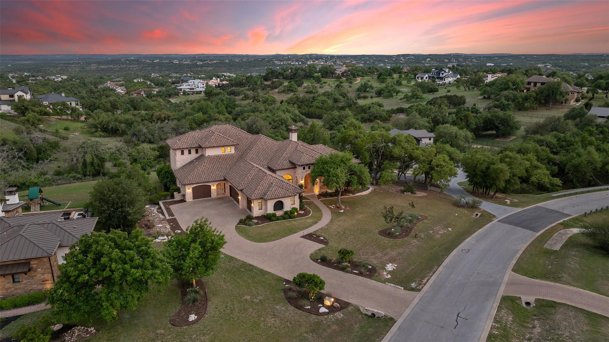 18216 Flagler Dr, Austin, TX 78738