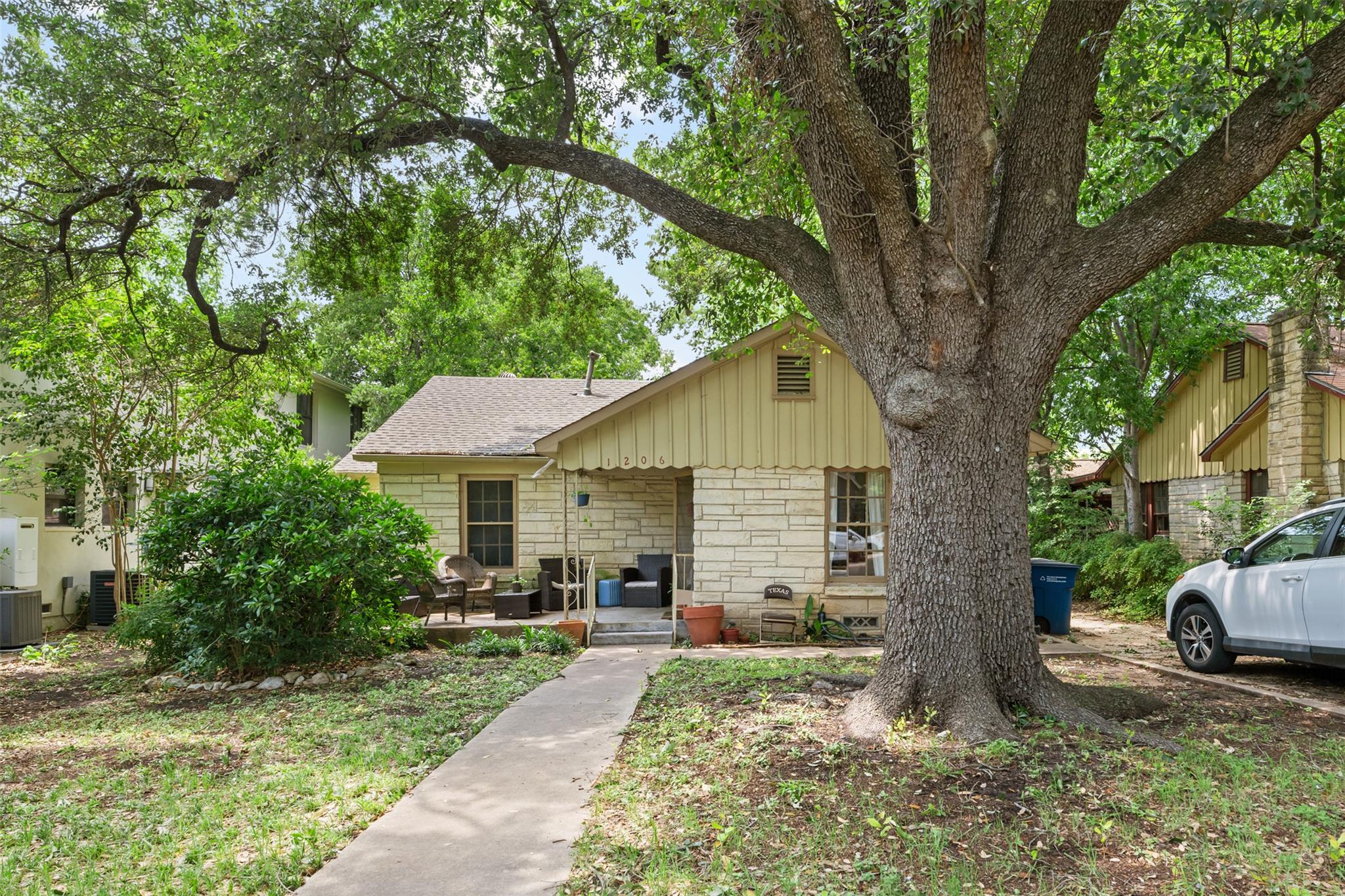 1206 Marshall Ln, Austin, TX 78703