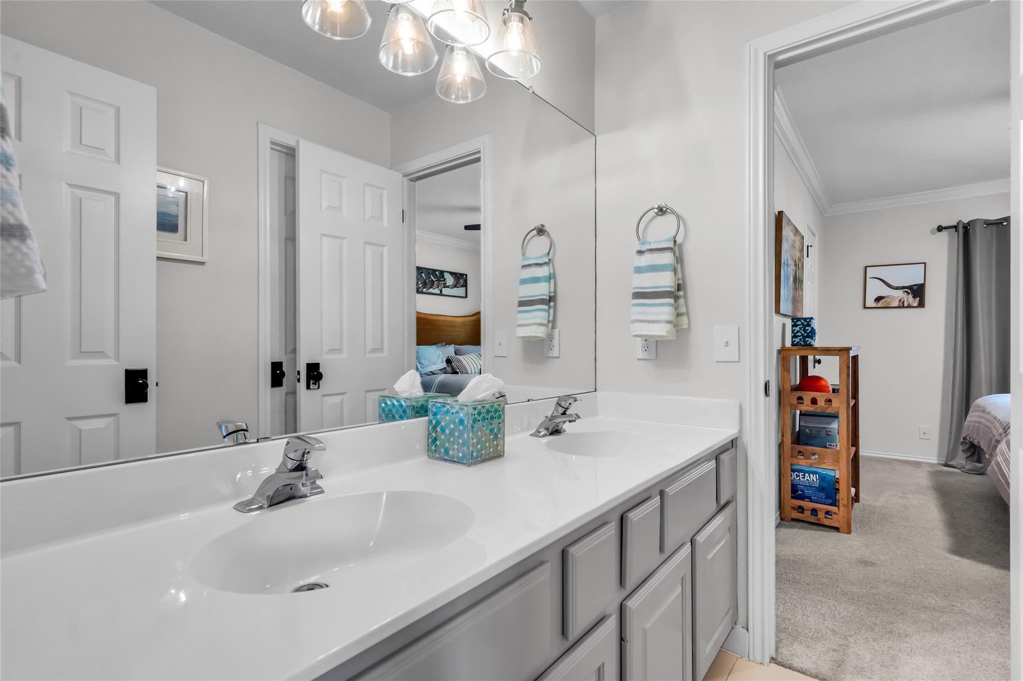 11500 Emerald Falls Dr, Austin, TX 78738