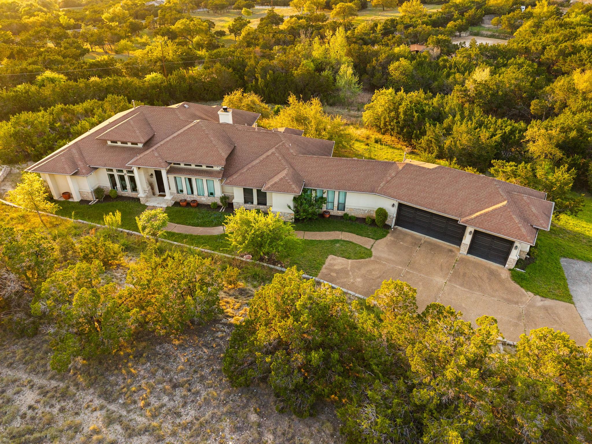 3414 Pawnee Pass S, Lakeway, TX 78738