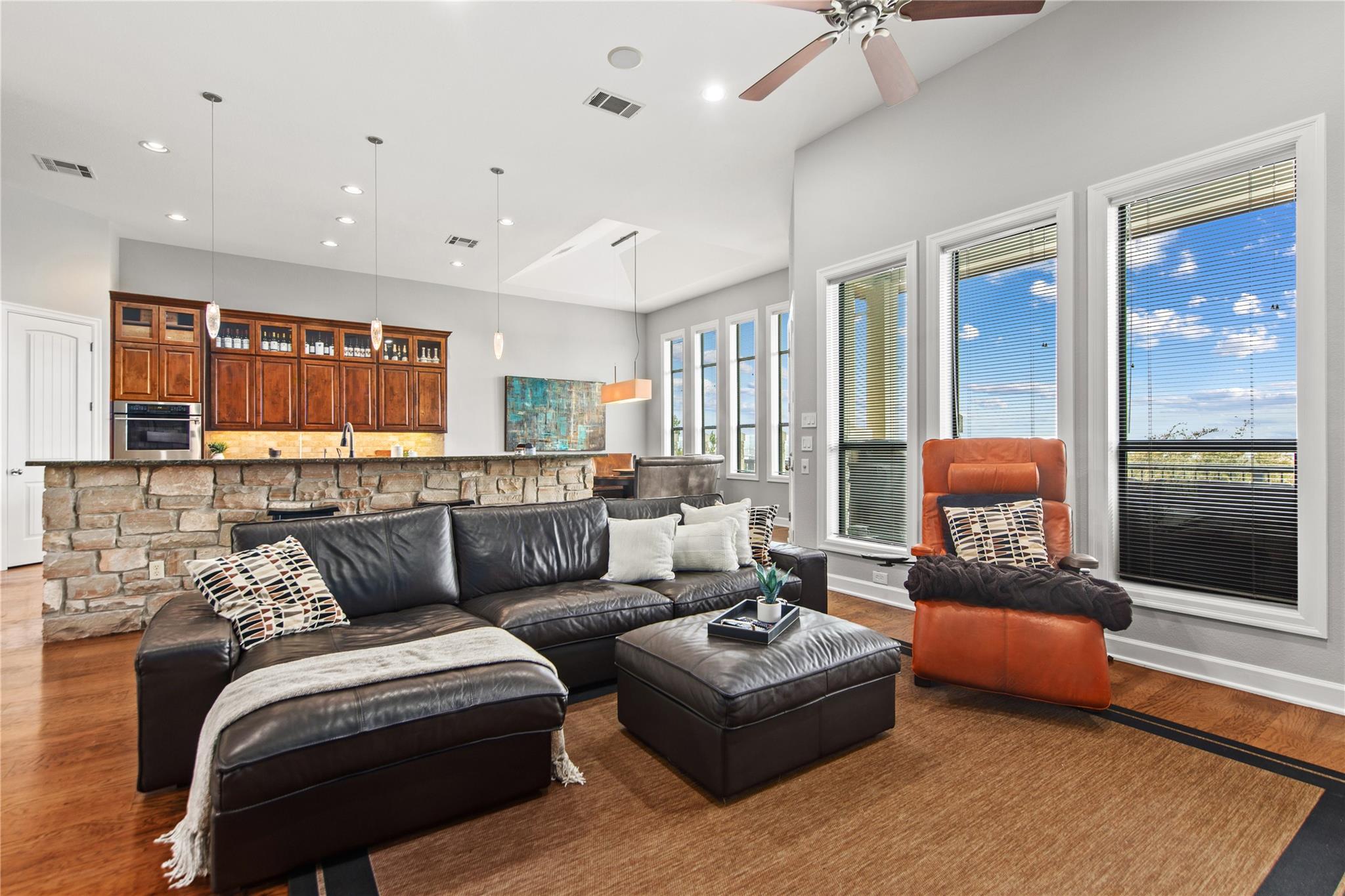 3414 Pawnee Pass S, Lakeway, TX 78738