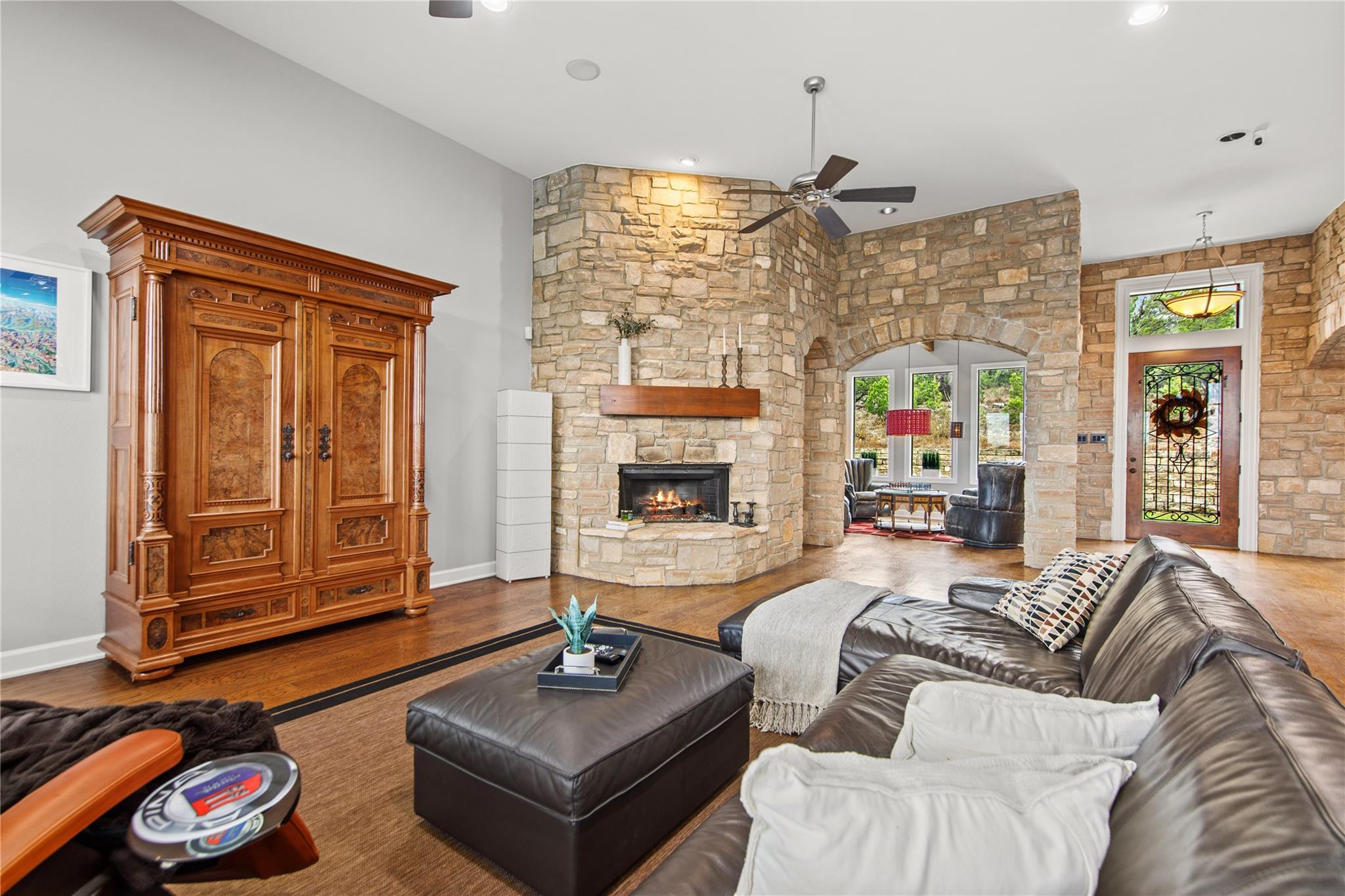 3414 Pawnee Pass S, Lakeway, TX 78738
