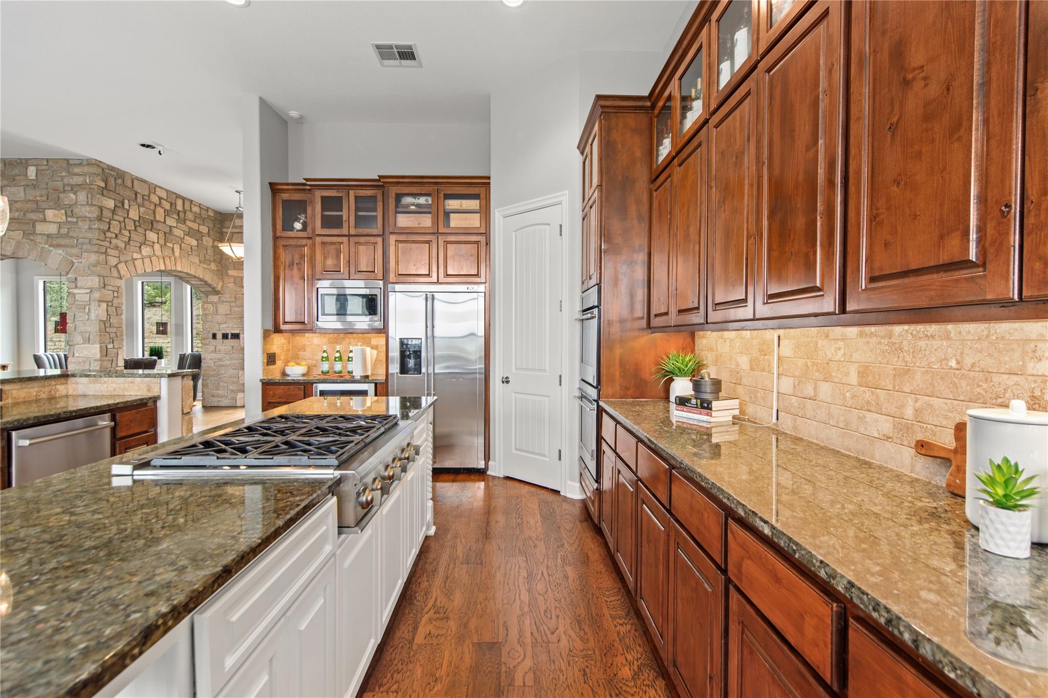 3414 Pawnee Pass S, Lakeway, TX 78738