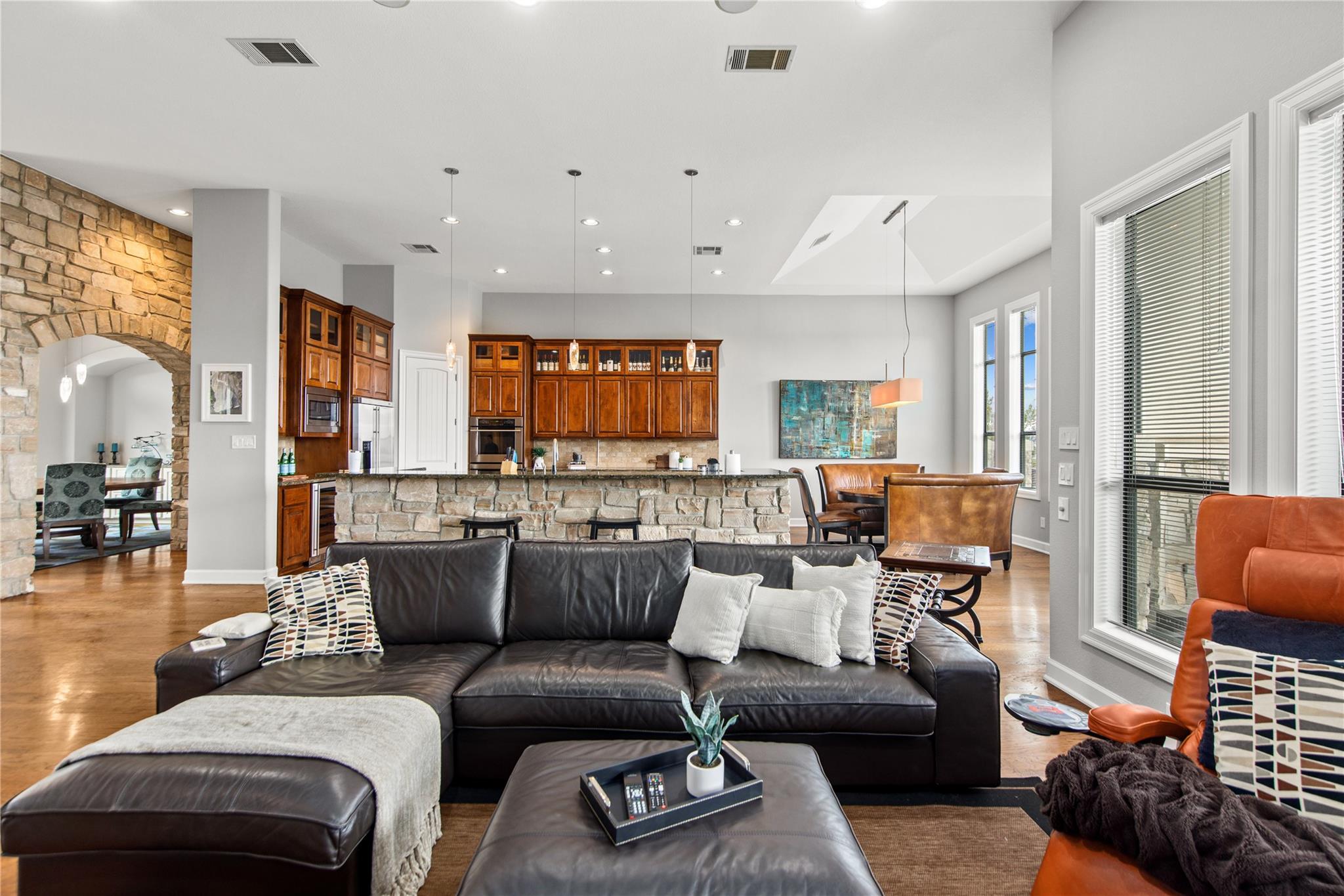 3414 Pawnee Pass S, Lakeway, TX 78738