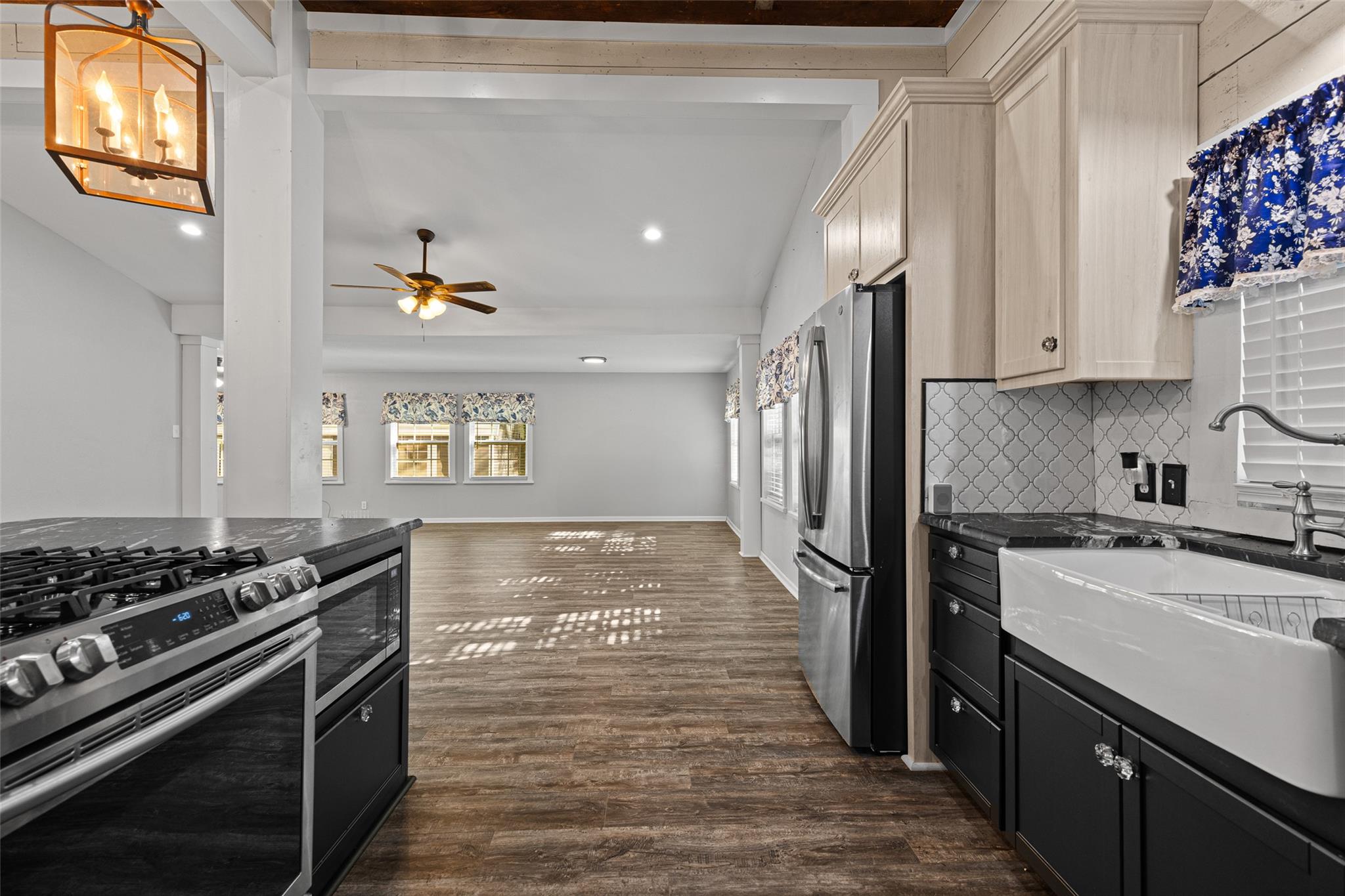 1065 County Road 2187 Rd, Tatum, TX 75691