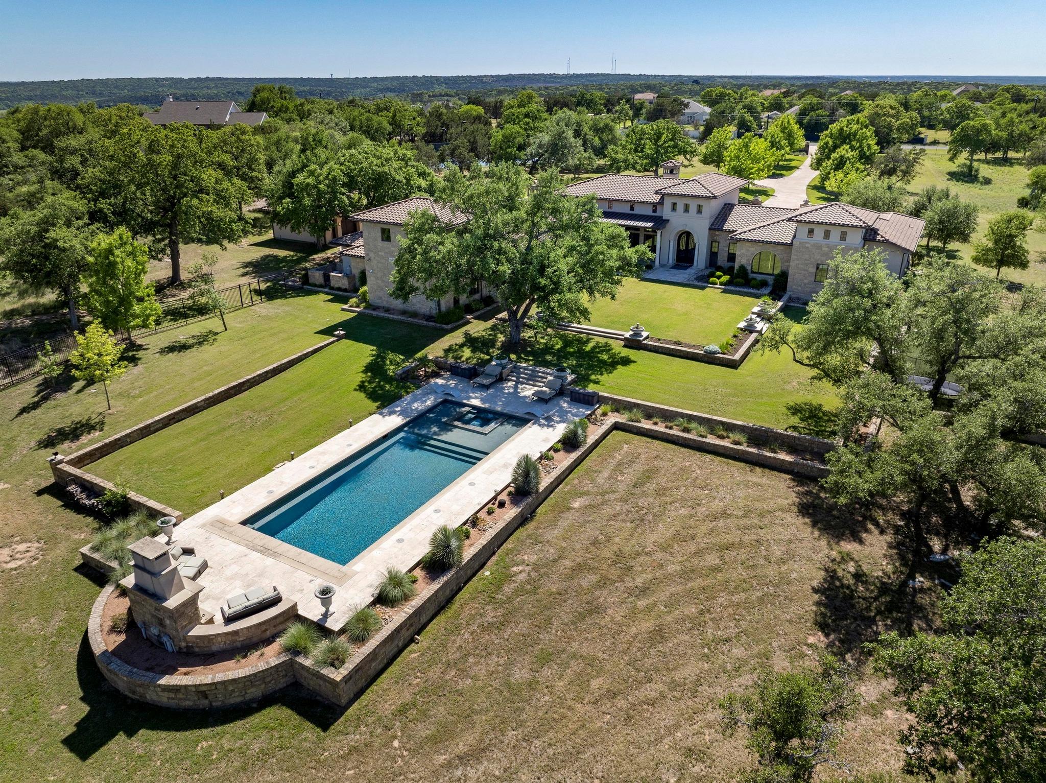 511 County Road 262, Georgetown, TX 78633