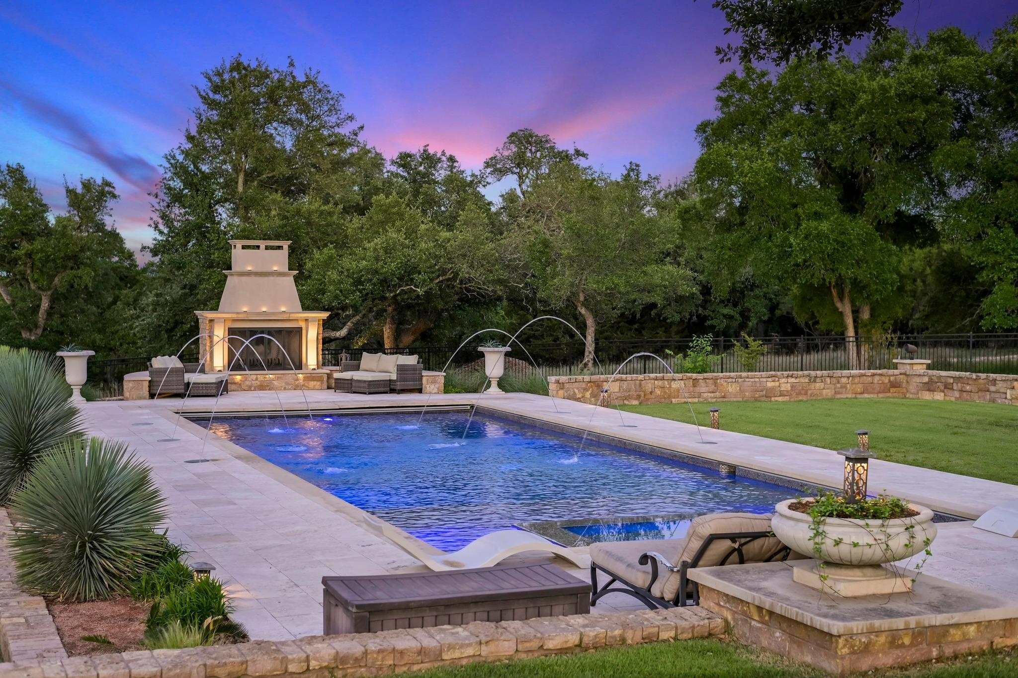 511 County Road 262, Georgetown, TX 78633