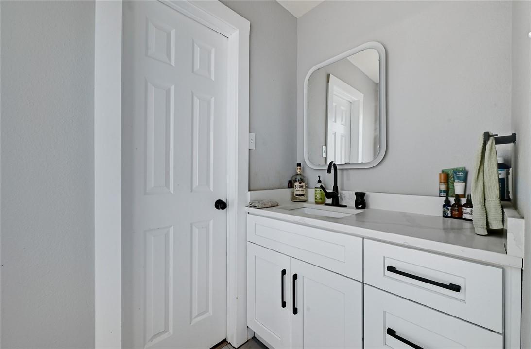 2705 Mulford Cv # B, Austin, TX 78741