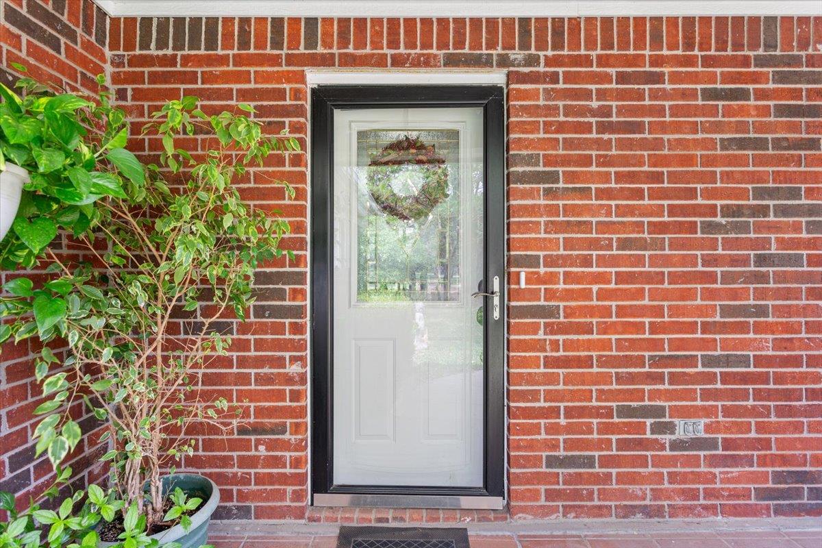 7511 N Lakeview Dr, Salado, TX 76571