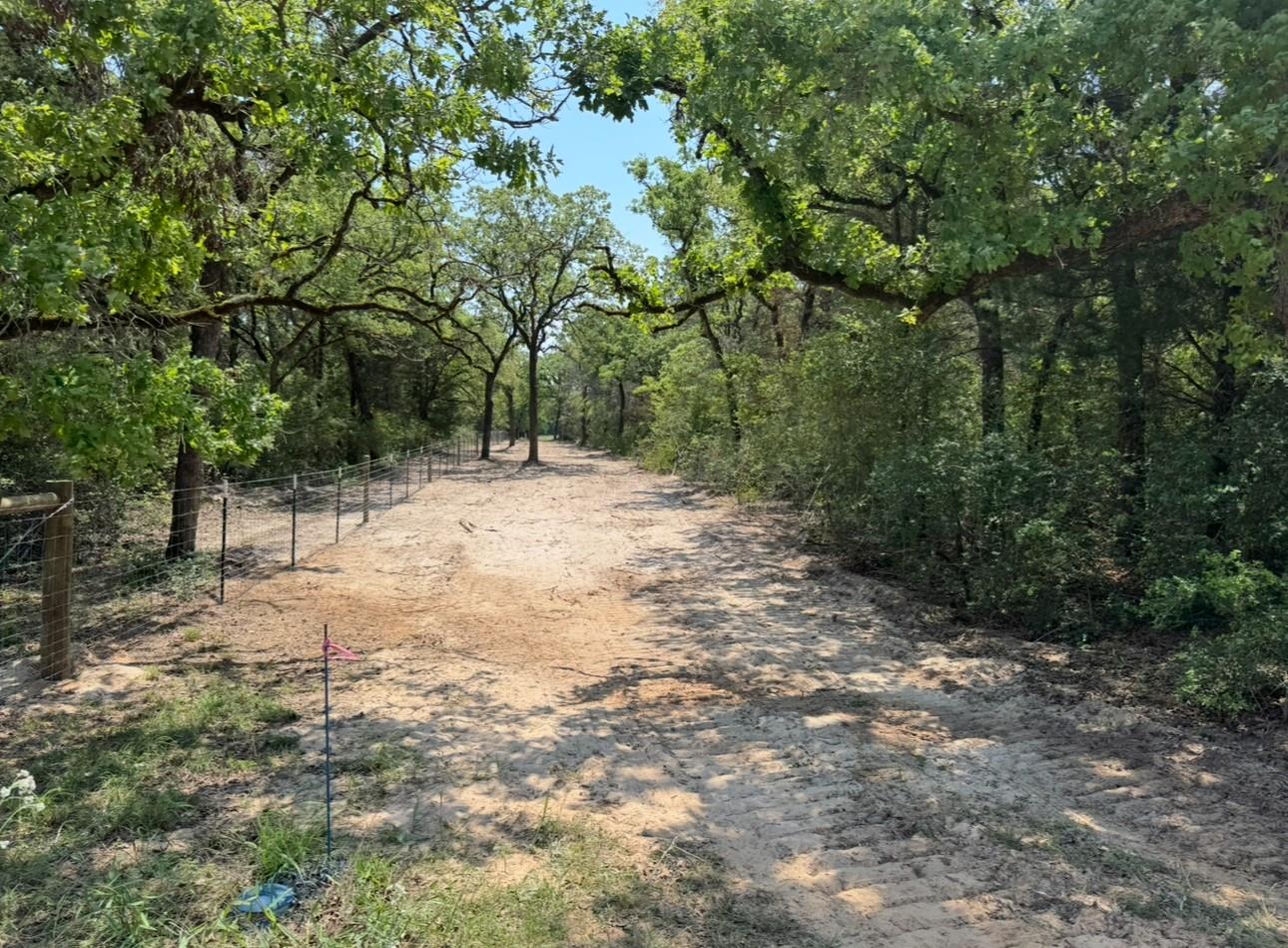 1480 County Road B, Lexington, TX 78947