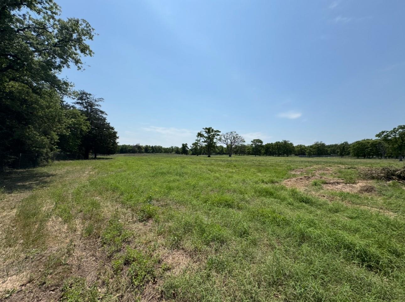 1480 County Road B, Lexington, TX 78947