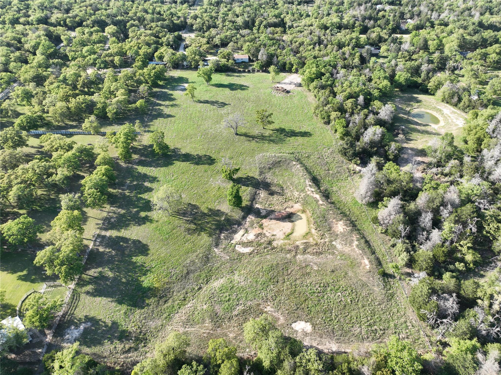 1480 County Road B, Lexington, TX 78947