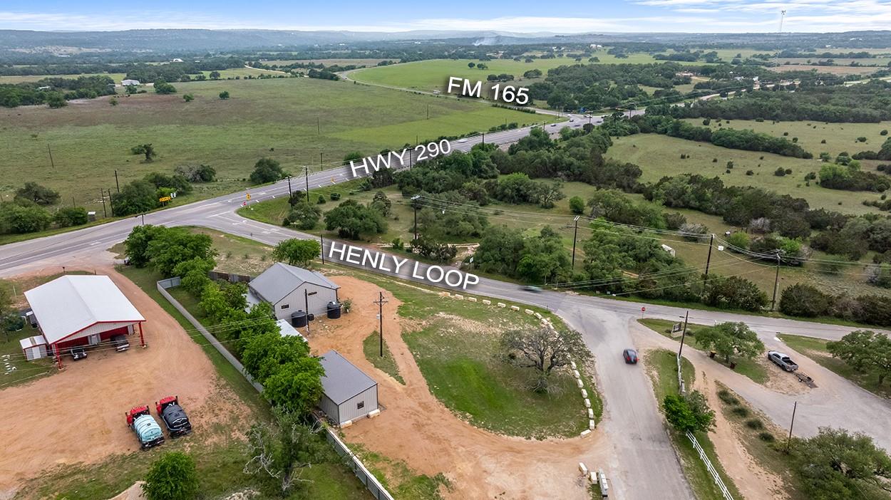 180 Henly Loop, Dripping Springs, TX 78620