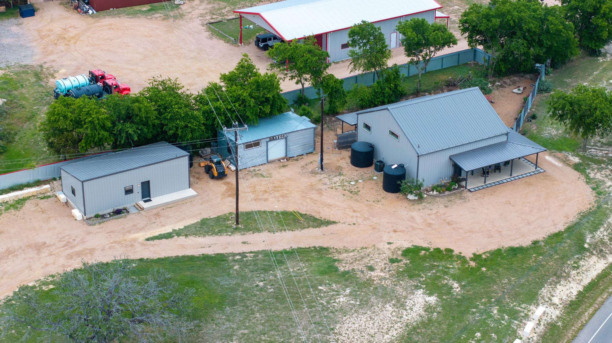 180 Henly Loop, Dripping Springs, TX 78620