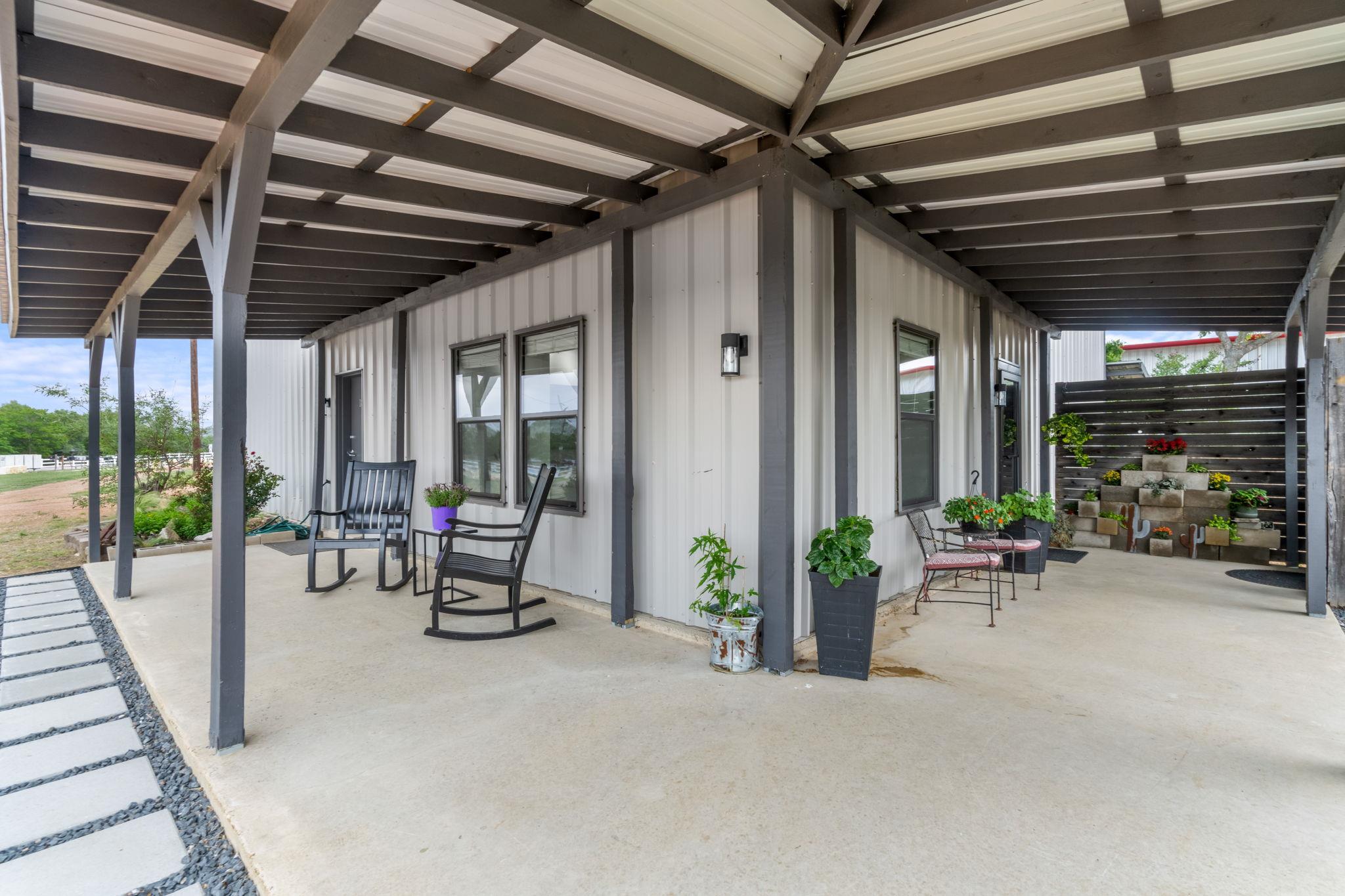 180 Henly Loop, Dripping Springs, TX 78620