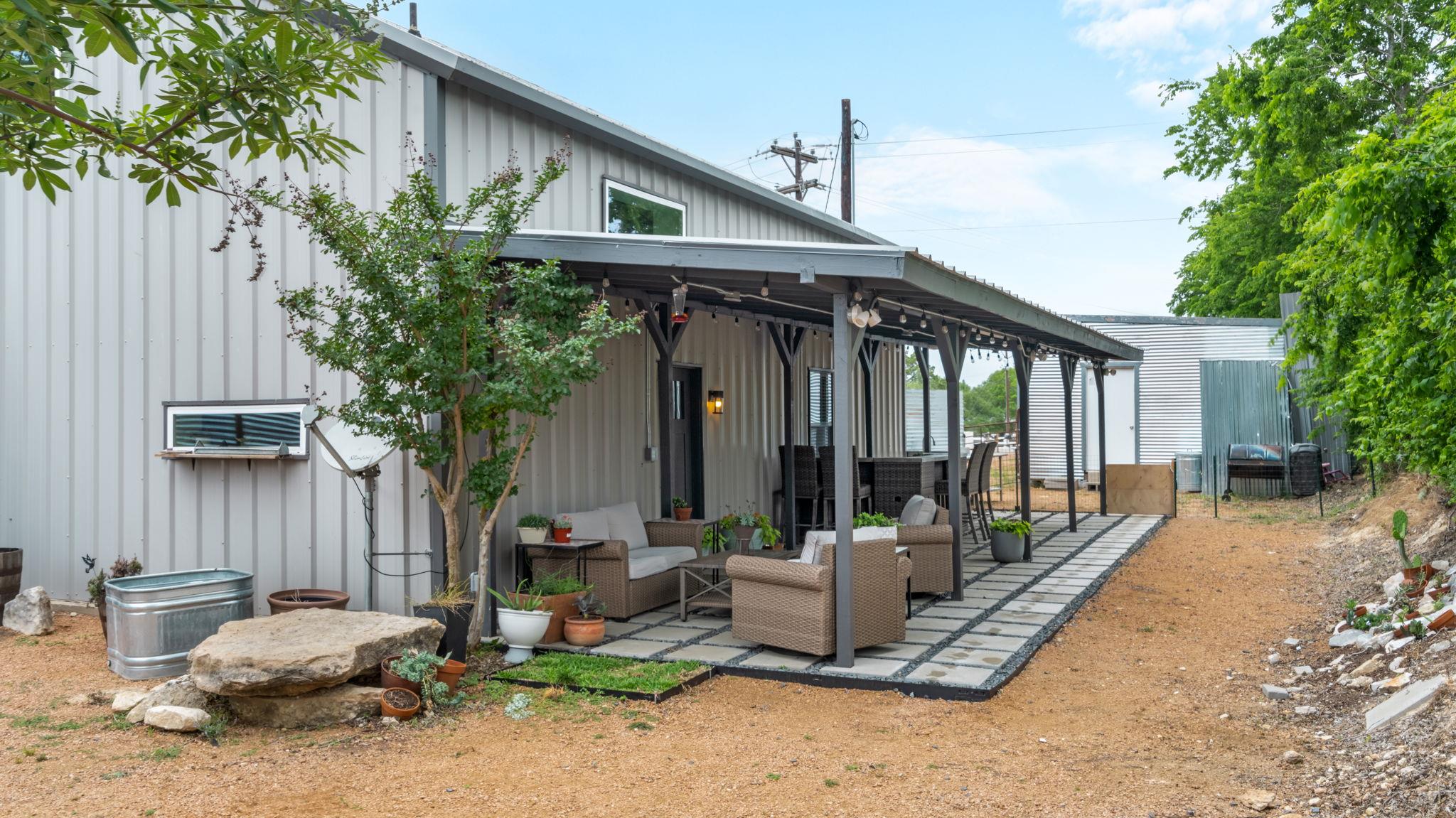 180 Henly Loop, Dripping Springs, TX 78620