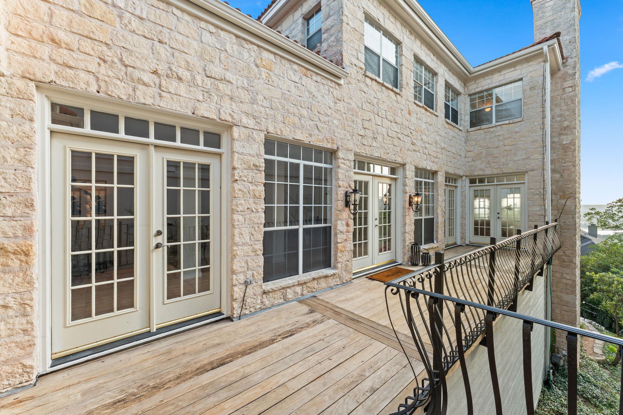 5913 N West Pl, Austin, TX 78731