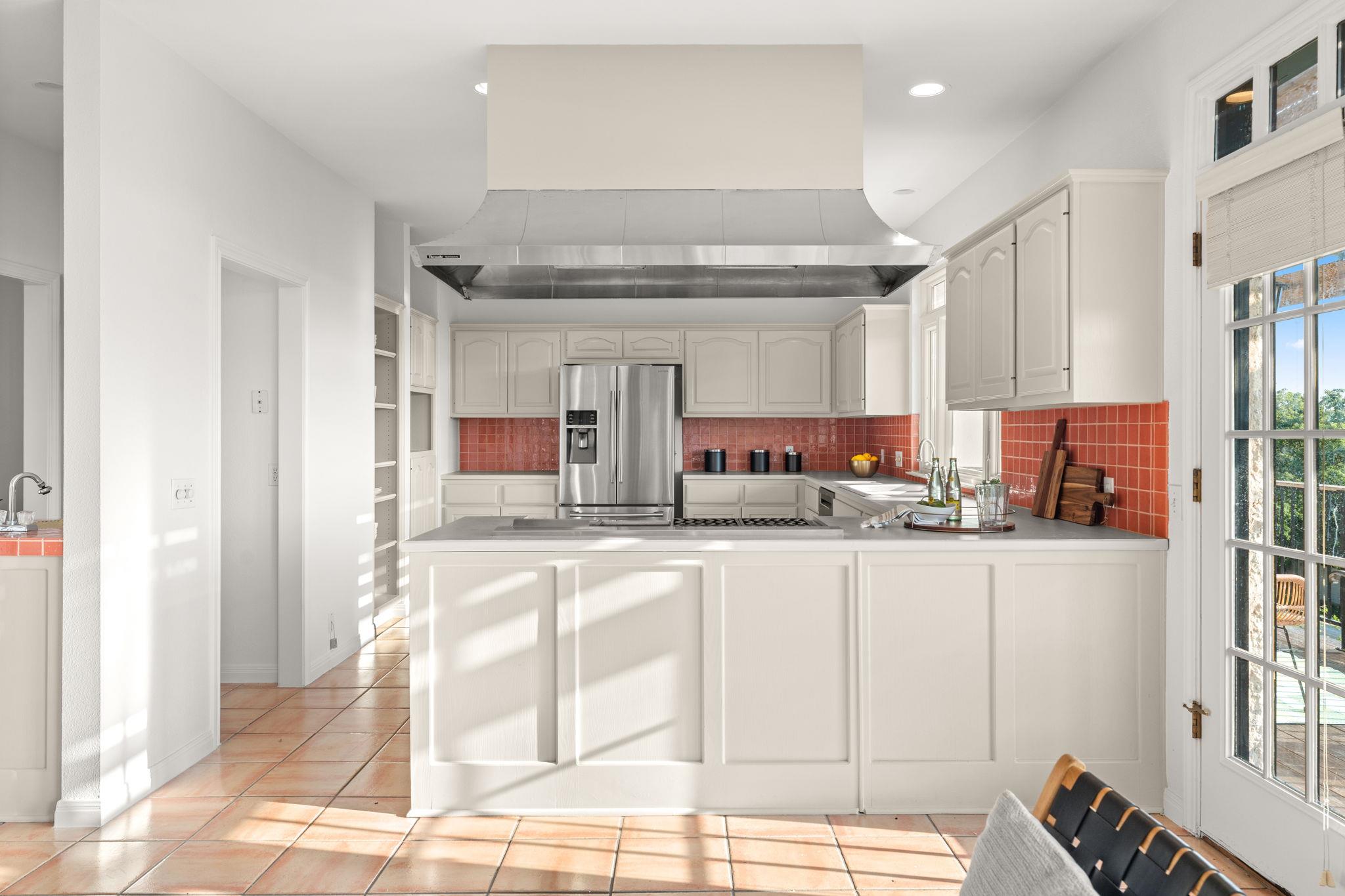 5913 N West Pl, Austin, TX 78731