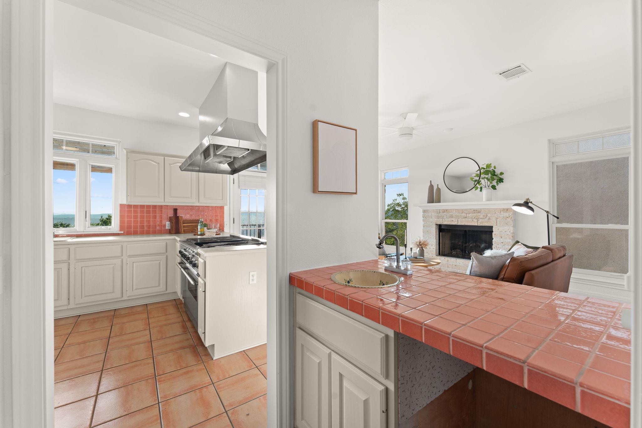 5913 N West Pl, Austin, TX 78731