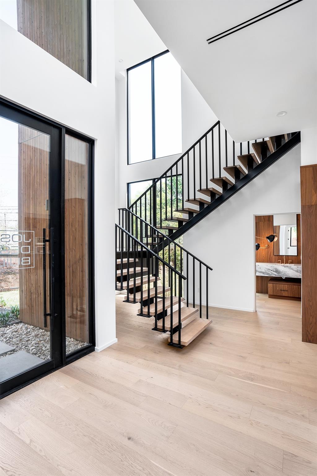 2001 Melridge Pl, Austin, TX 78704