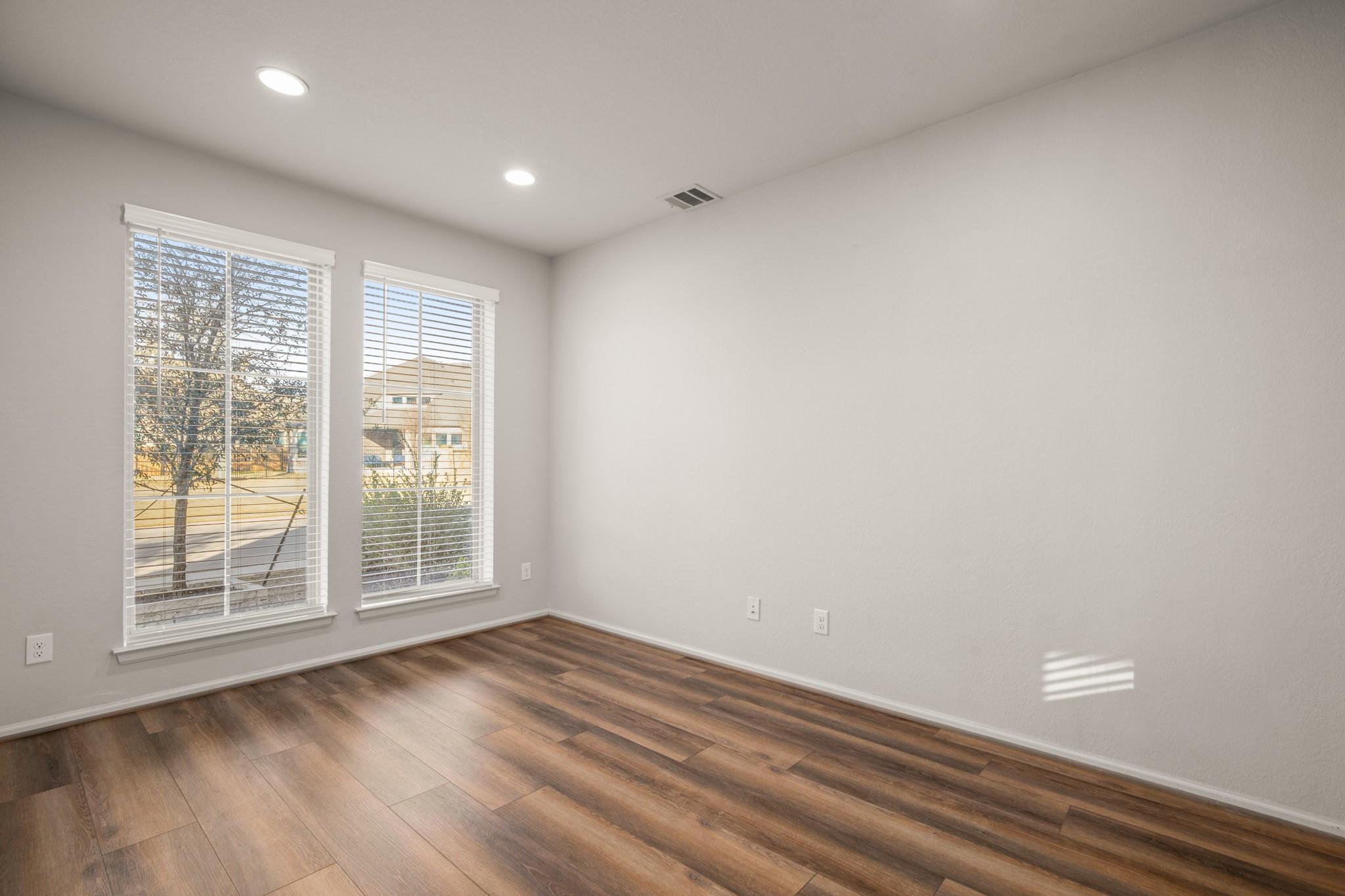 932 Azul Lagoon Dr, Leander, TX 78641