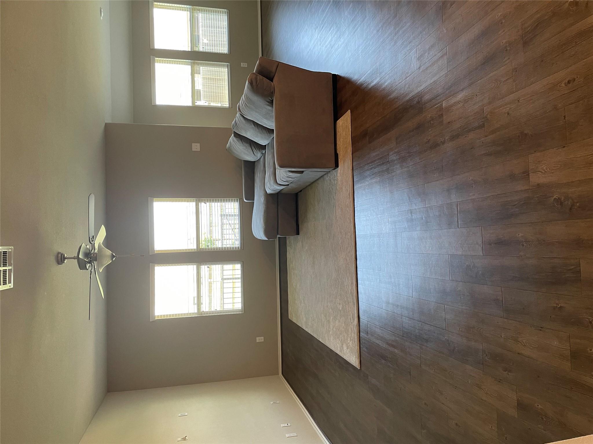 278 Xanadu Dr, Jarrell, TX 76537