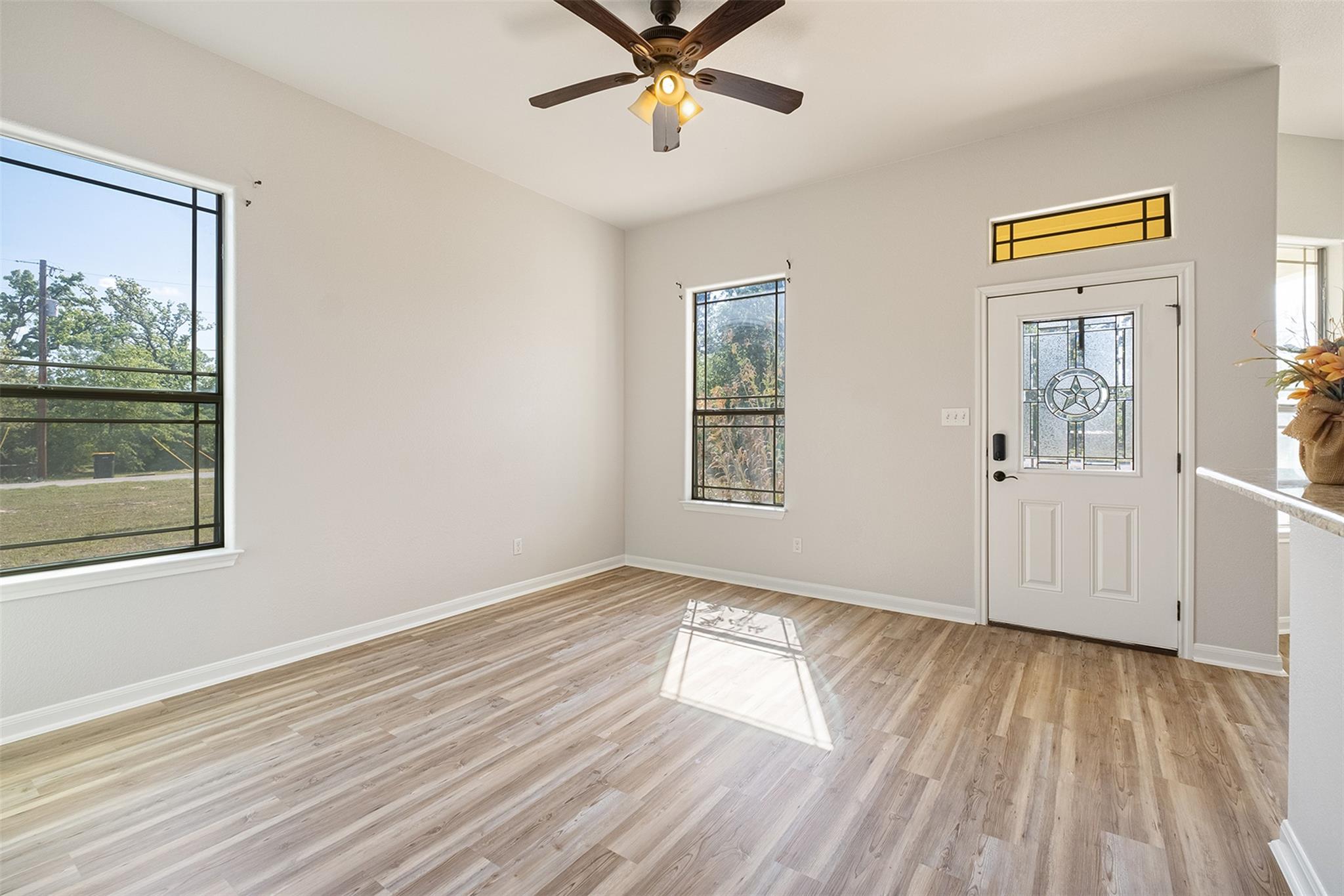 180 Jim Bowie Dr, Paige, TX 78659