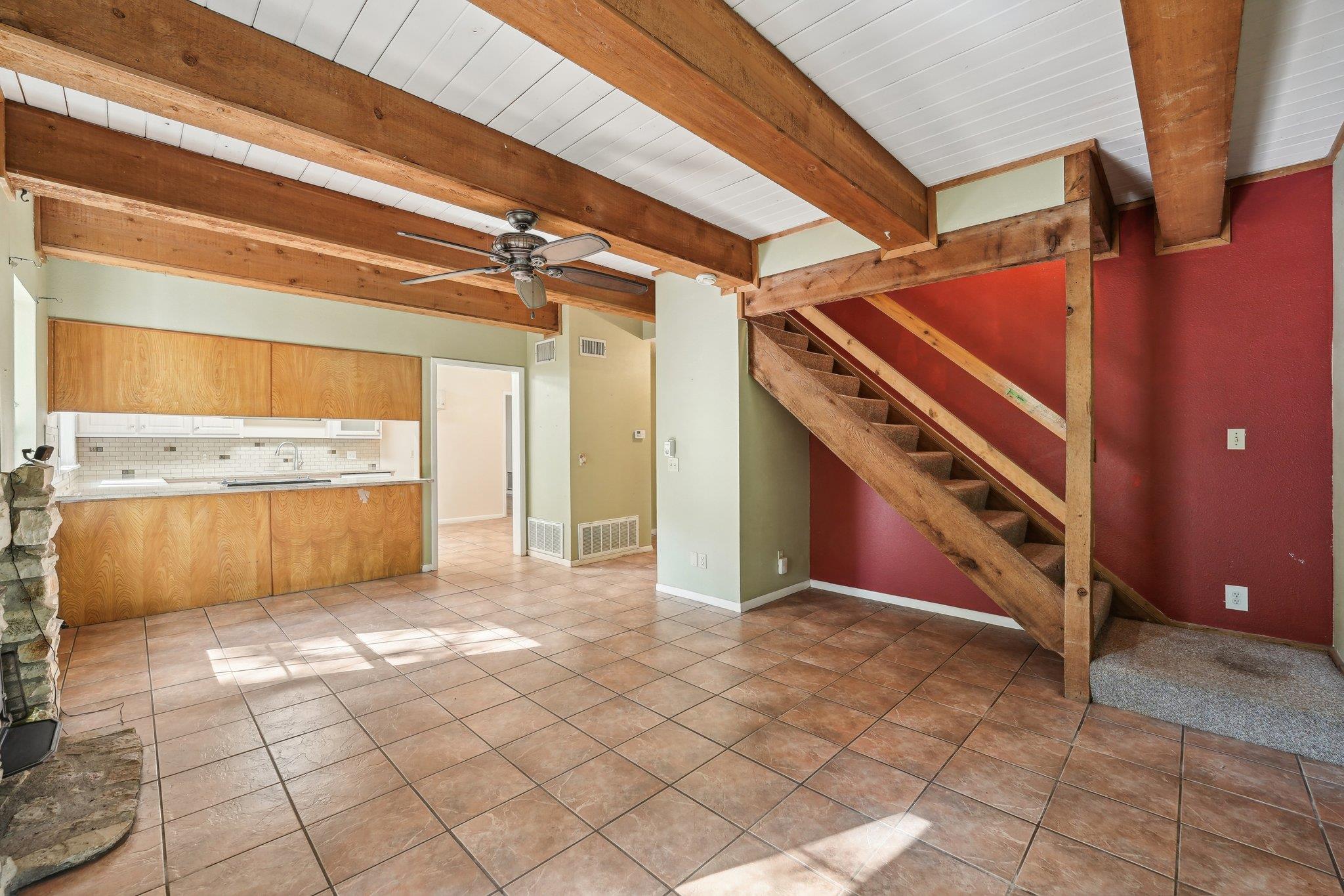 115 Pine Cone Ln, Elgin, TX 78621