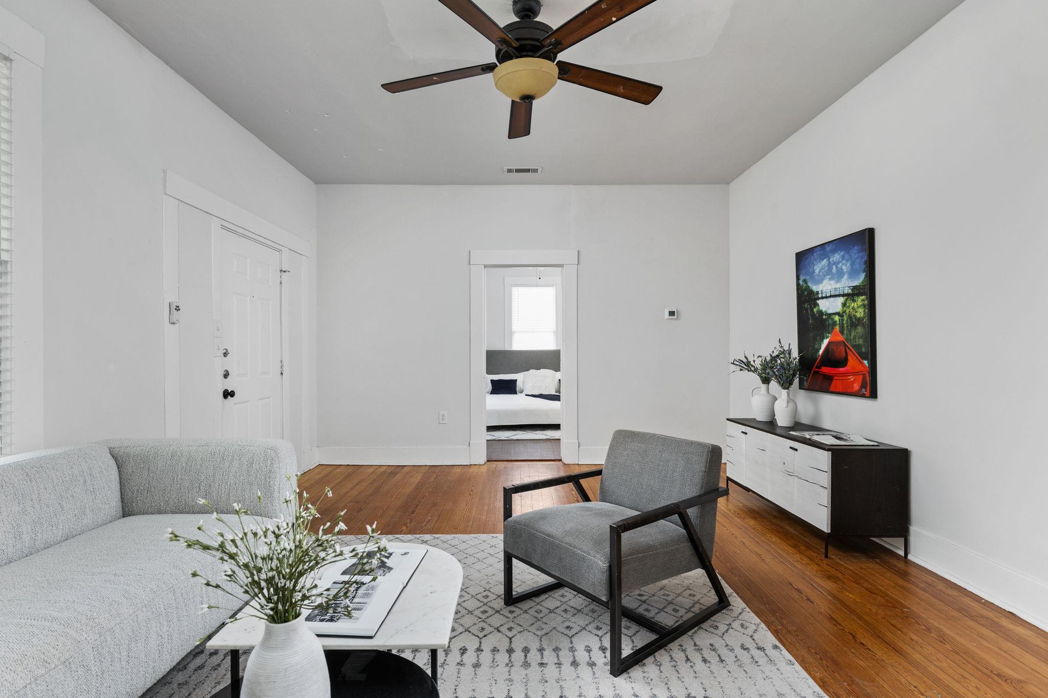 207 W 39th St, Austin, TX 78751