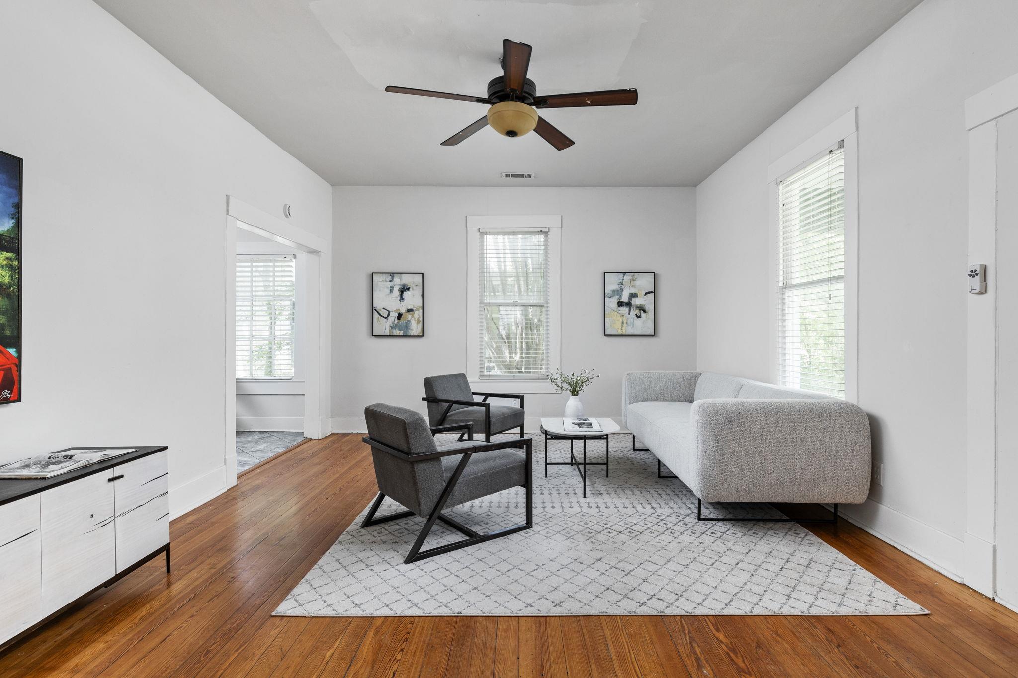 207 W 39th St, Austin, TX 78751
