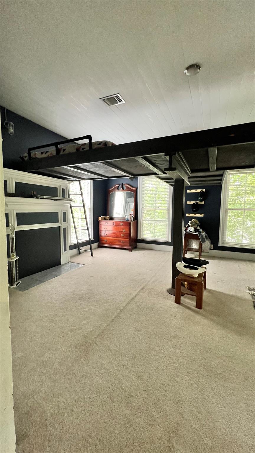 636 Franklin St S, La Grange, TX 78945