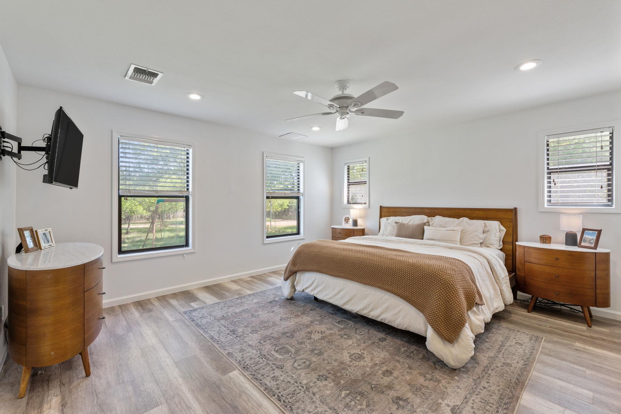 901 Martin Rd, Dripping Springs, TX 78620