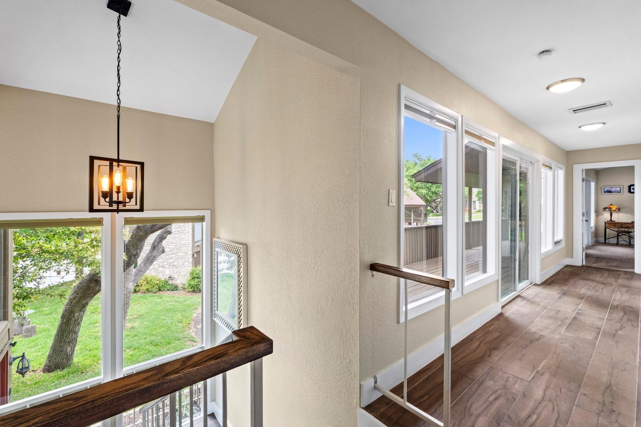 9 Stoney Creek Cv, Lakeway, TX 78734