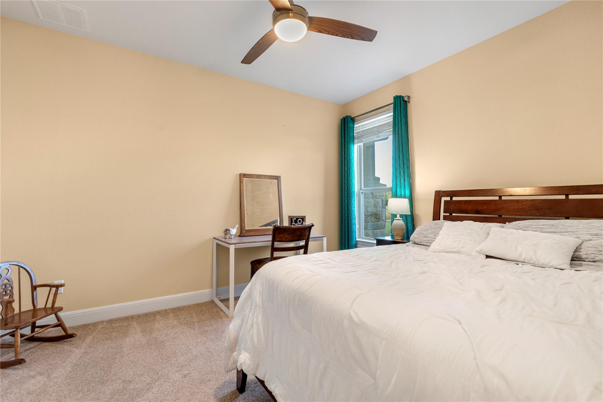 2560 Square Nail Cv, Leander, TX 78641