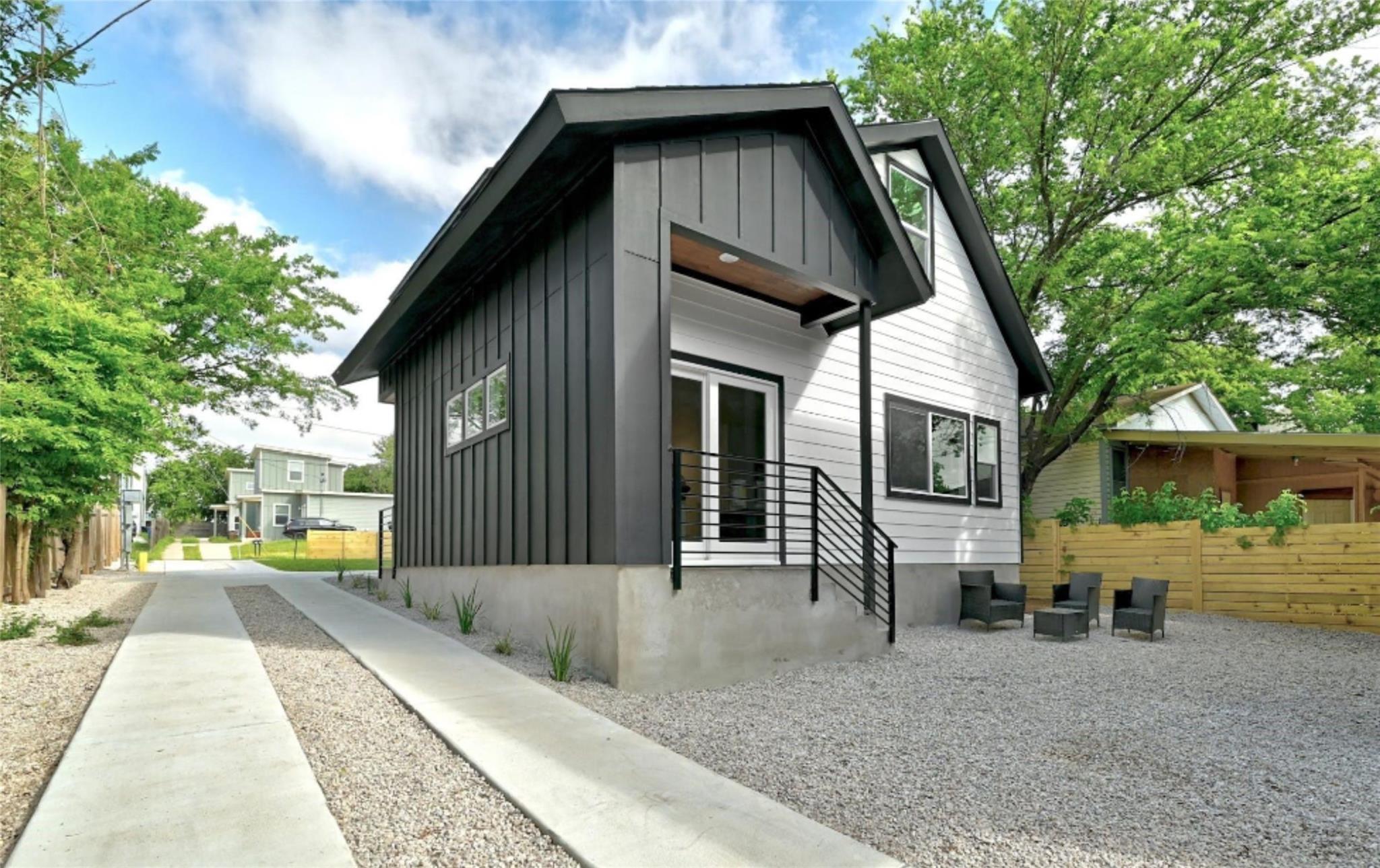 7613 Providence Ave # 1, Austin, TX 78752
