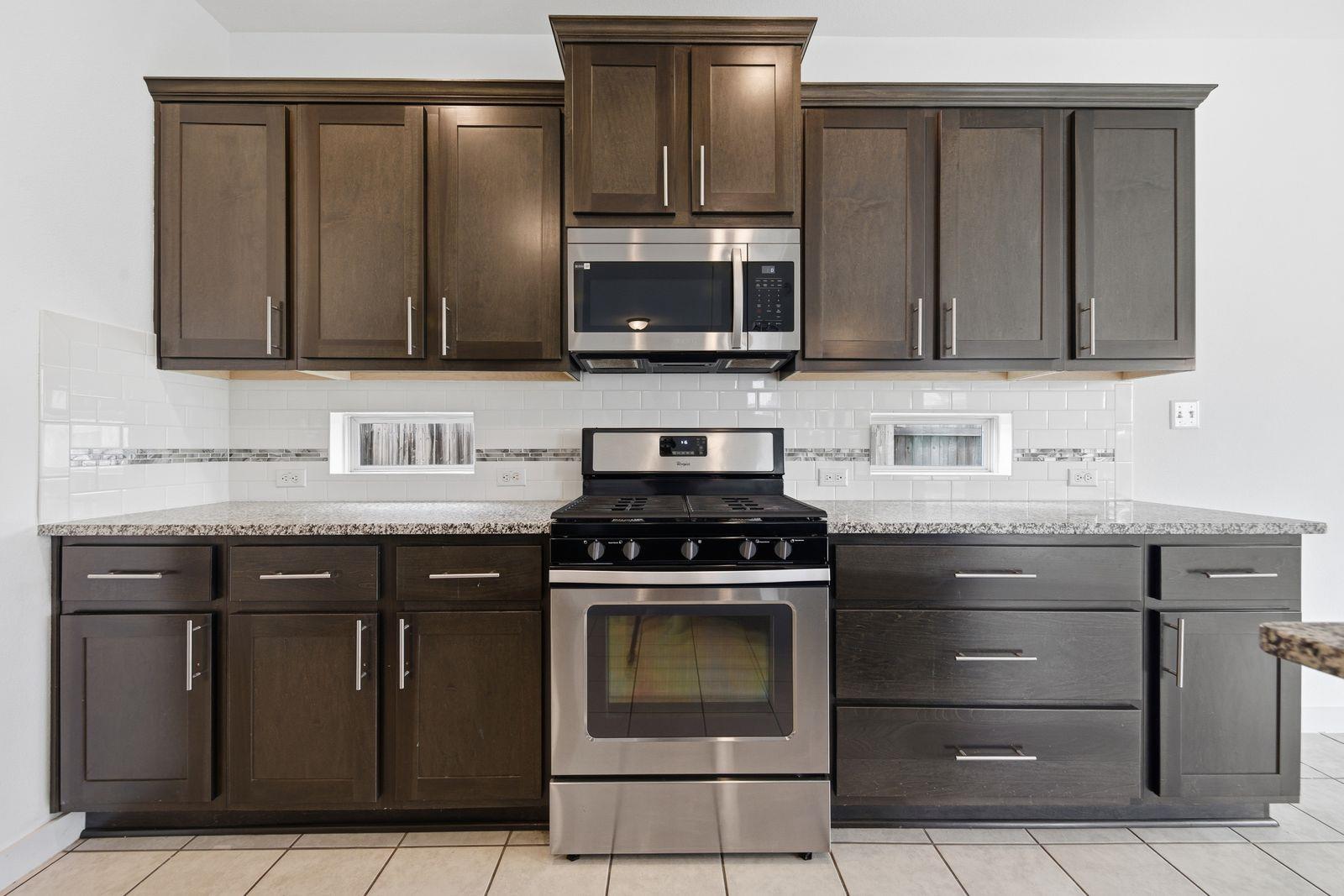 8012 Izetta Ln, Austin, TX 78744