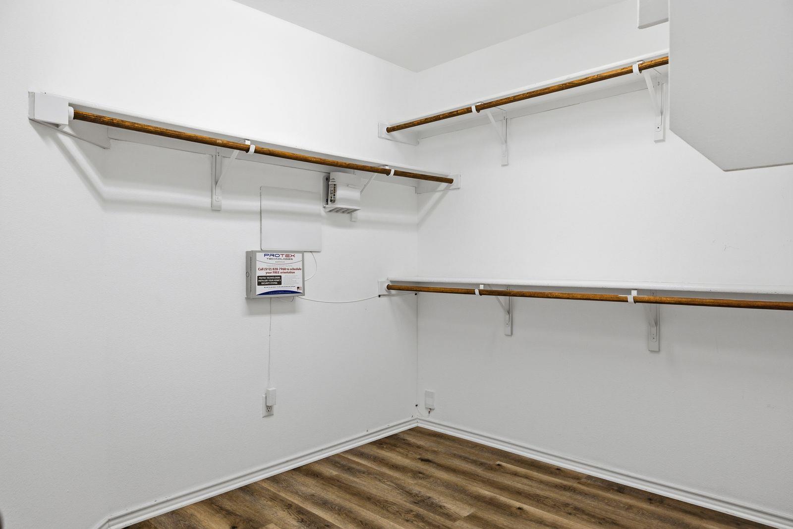 8012 Izetta Ln, Austin, TX 78744