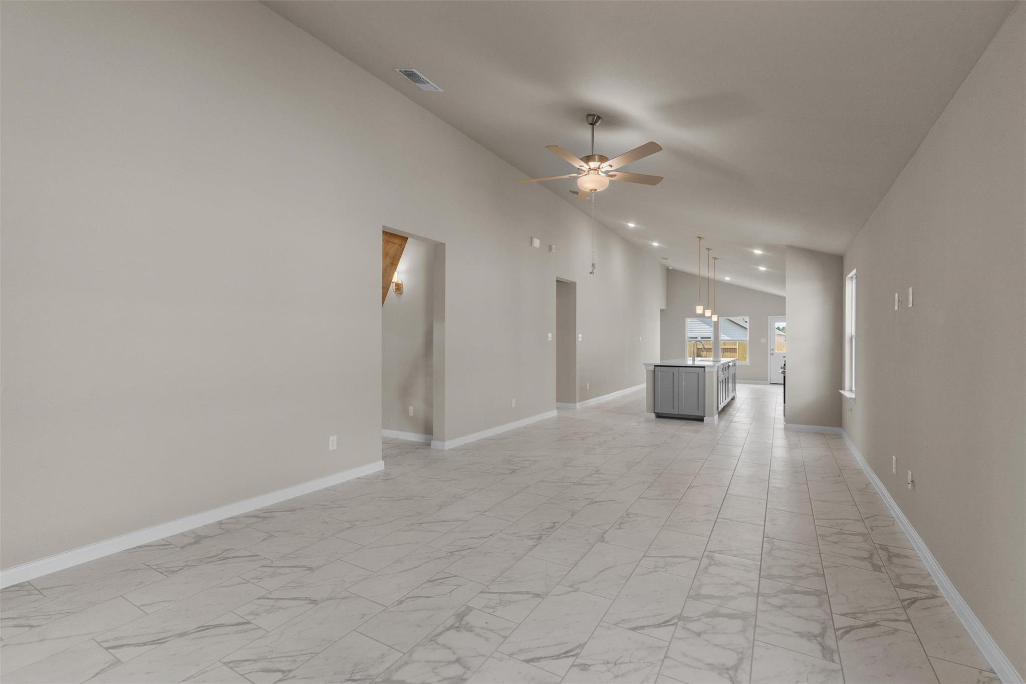 229 Ironshoe Trl, Liberty Hill, TX 78642