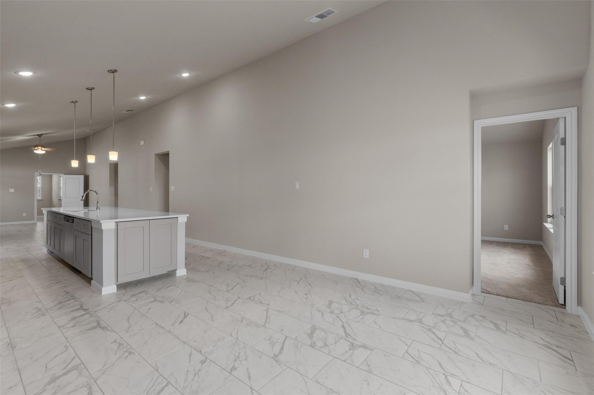 229 Ironshoe Trl, Liberty Hill, TX 78642