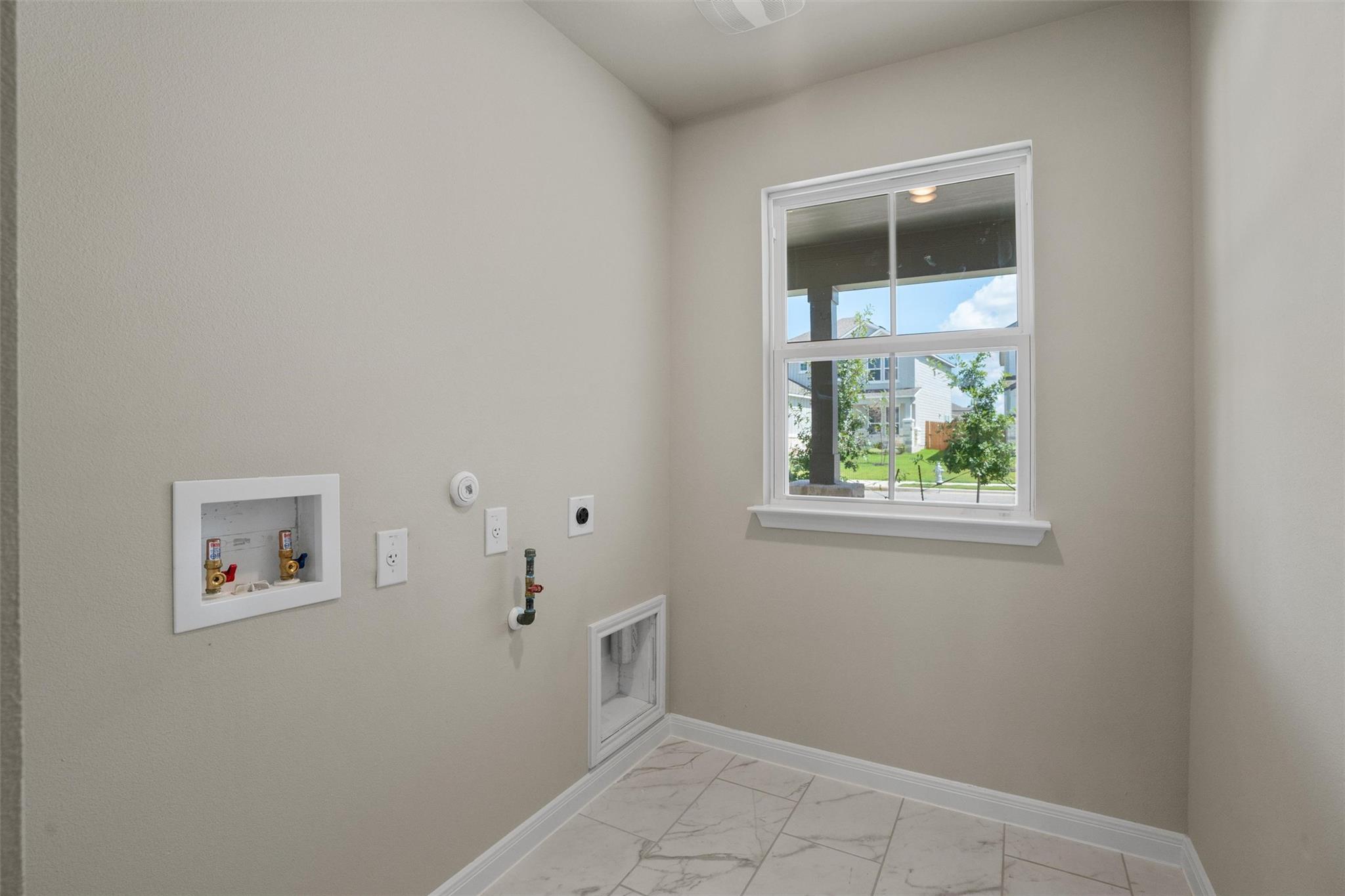 229 Ironshoe Trl, Liberty Hill, TX 78642