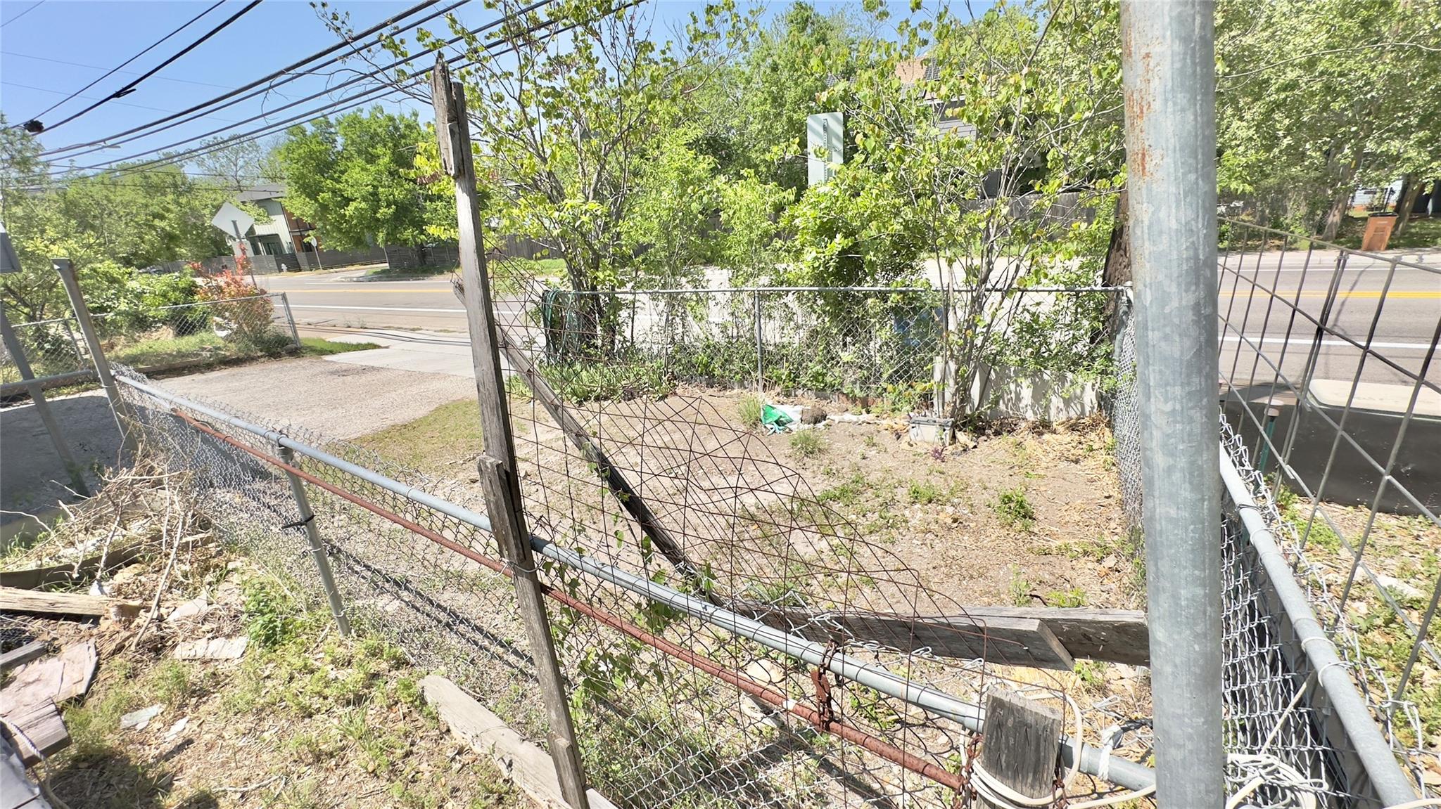 514 W Odell St W, Austin, TX 78752