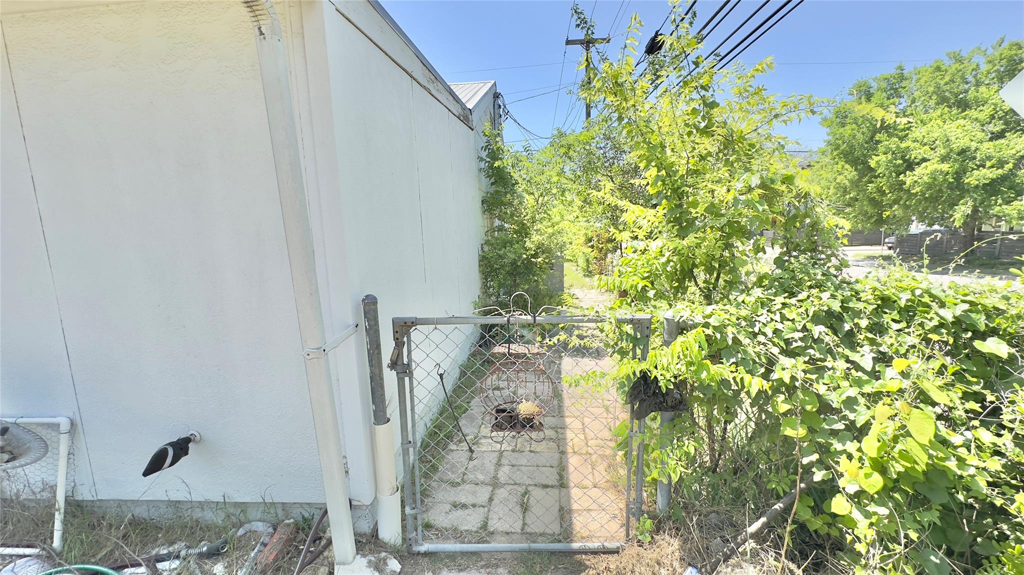 514 W Odell St W, Austin, TX 78752