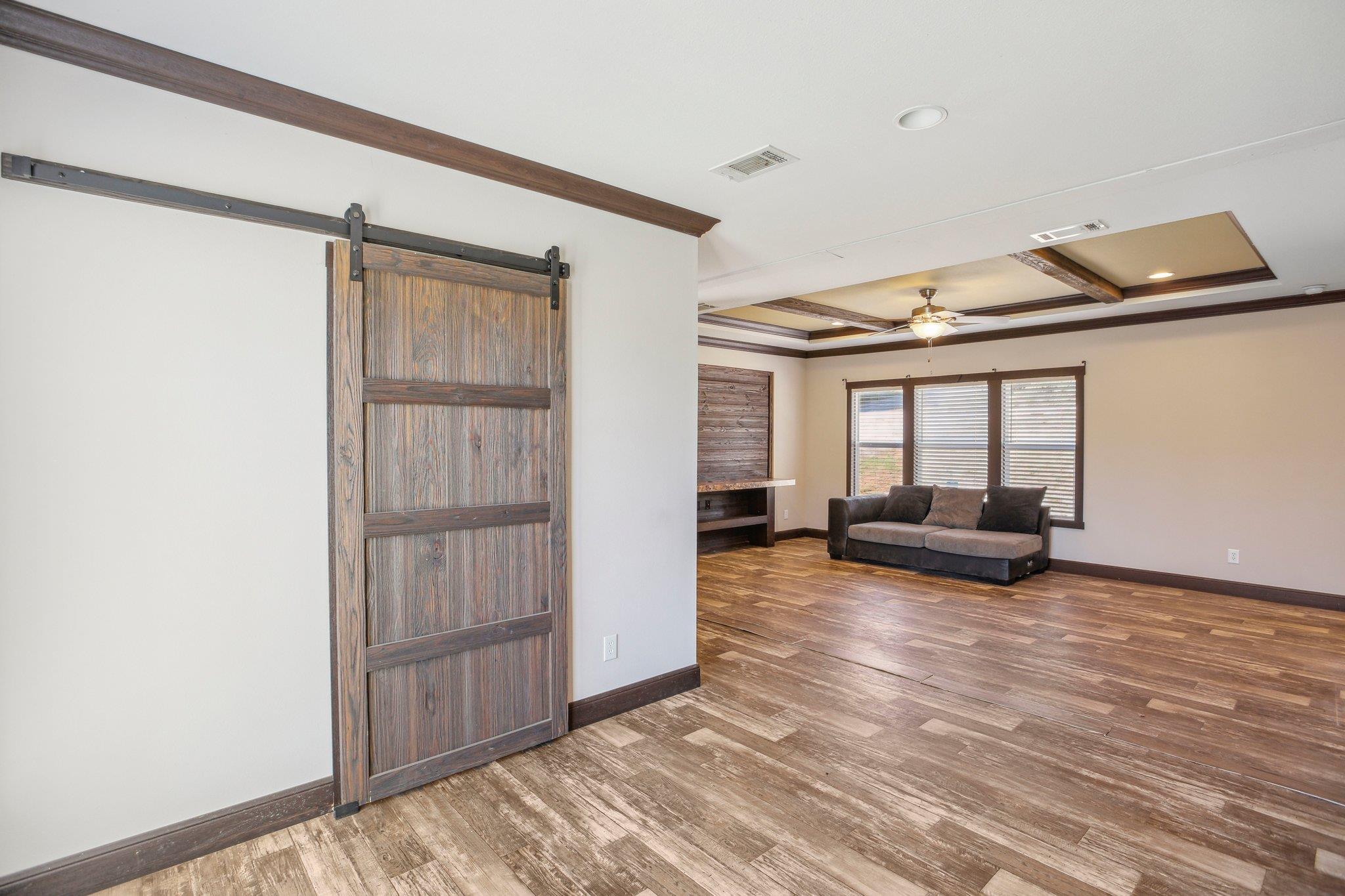 273 River Forest Dr, Bastrop, TX 78602