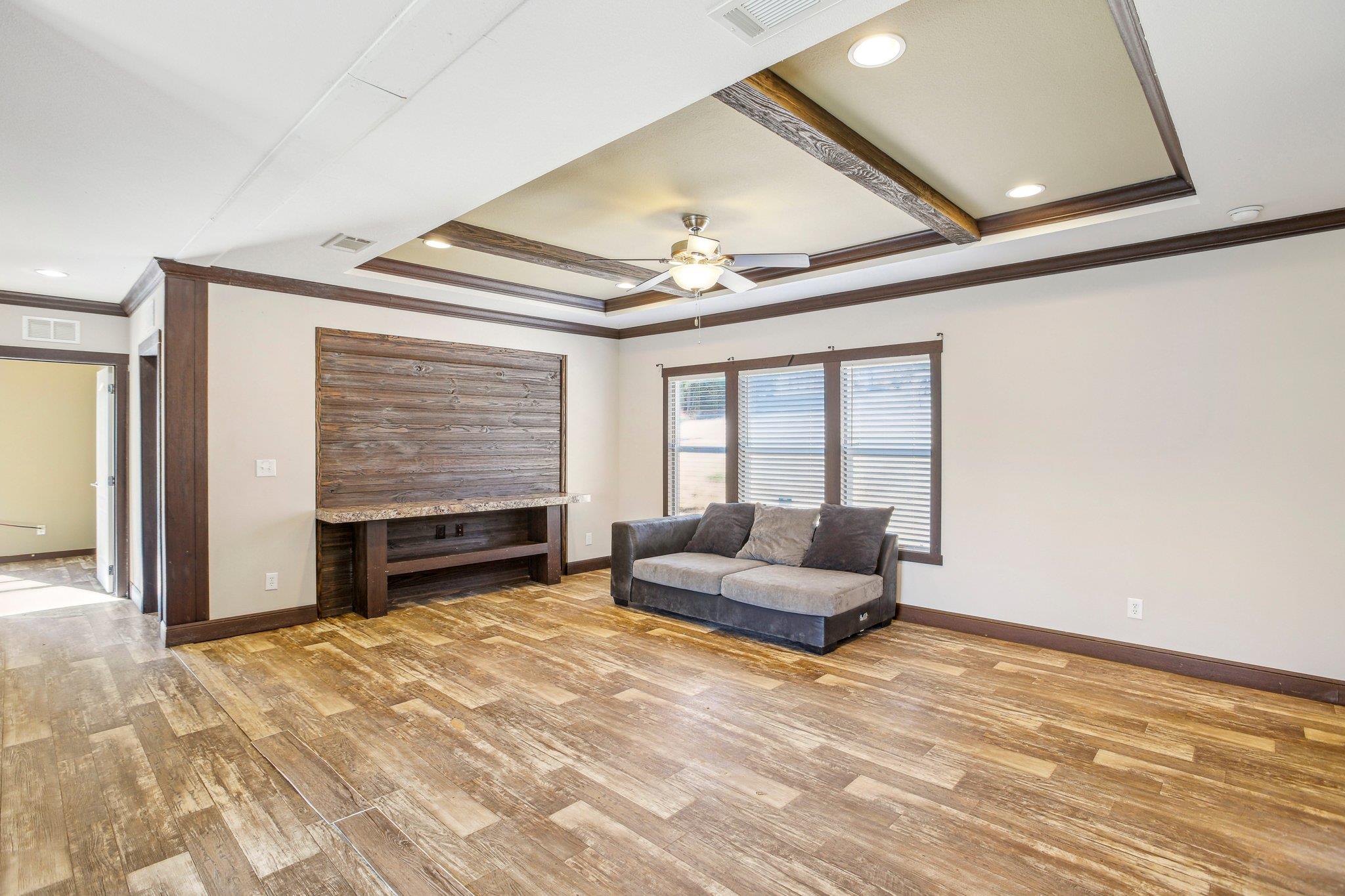 273 River Forest Dr, Bastrop, TX 78602