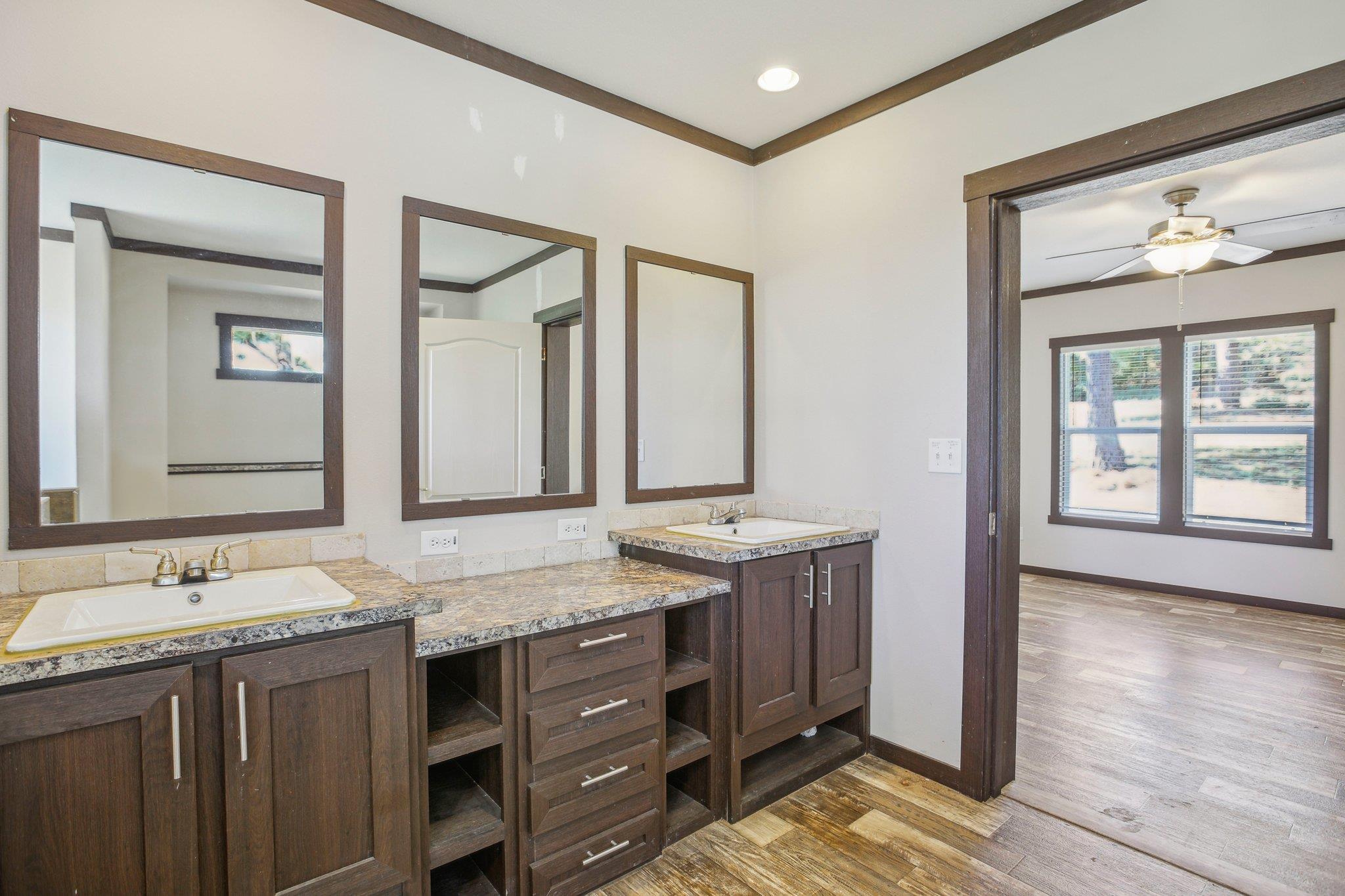 273 River Forest Dr, Bastrop, TX 78602