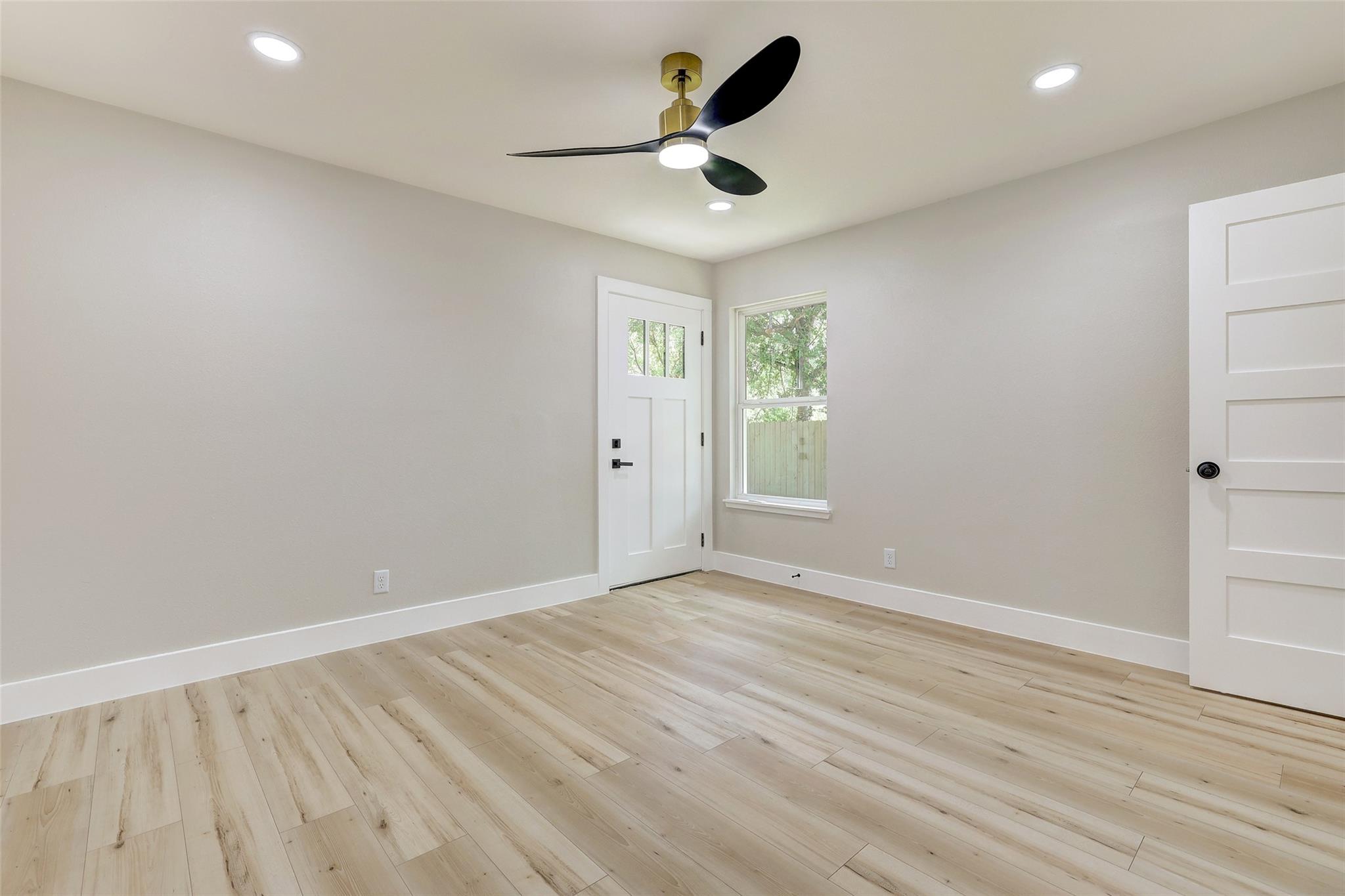 6007 Belfast Dr, Austin, TX 78723