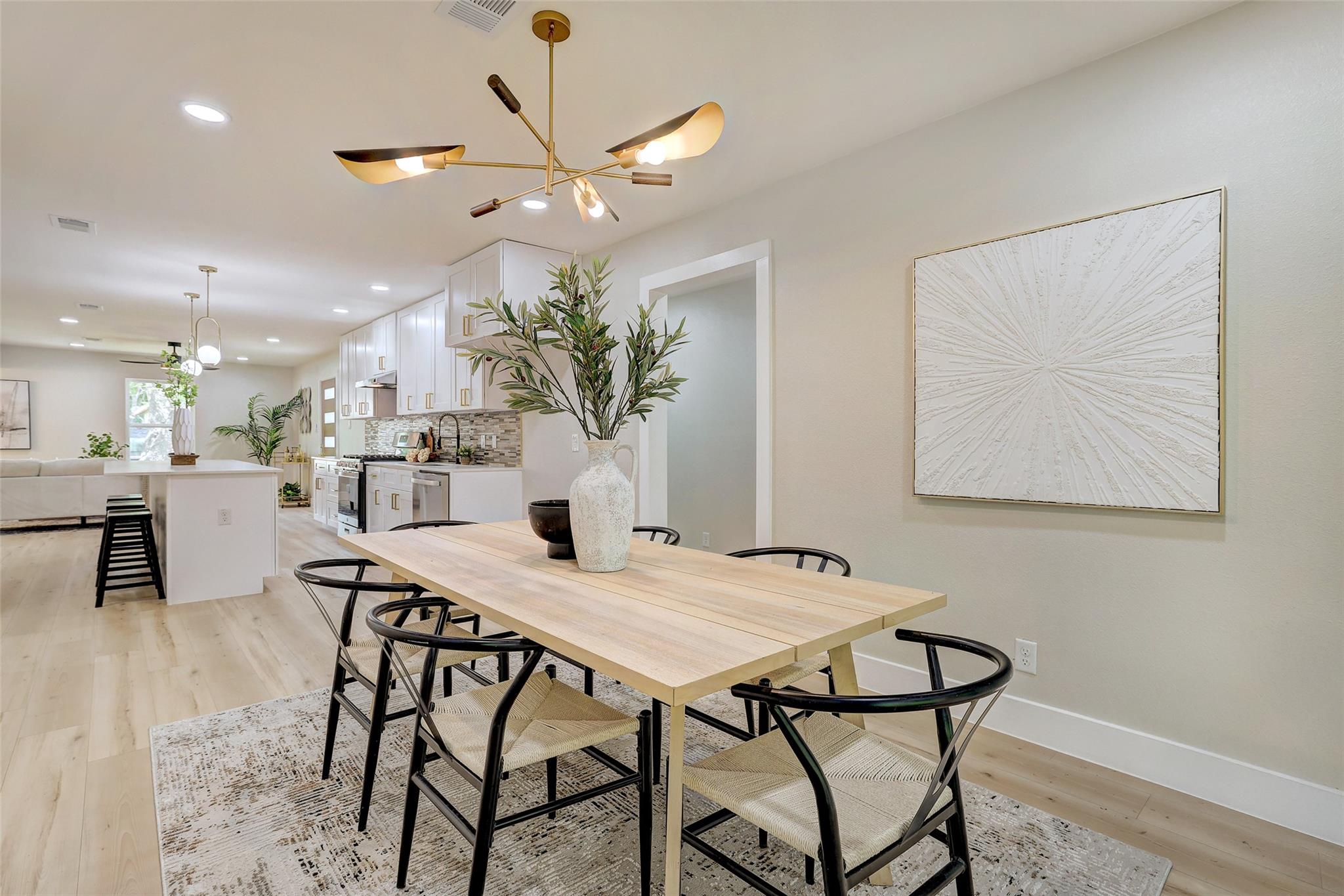 6007 Belfast Dr, Austin, TX 78723